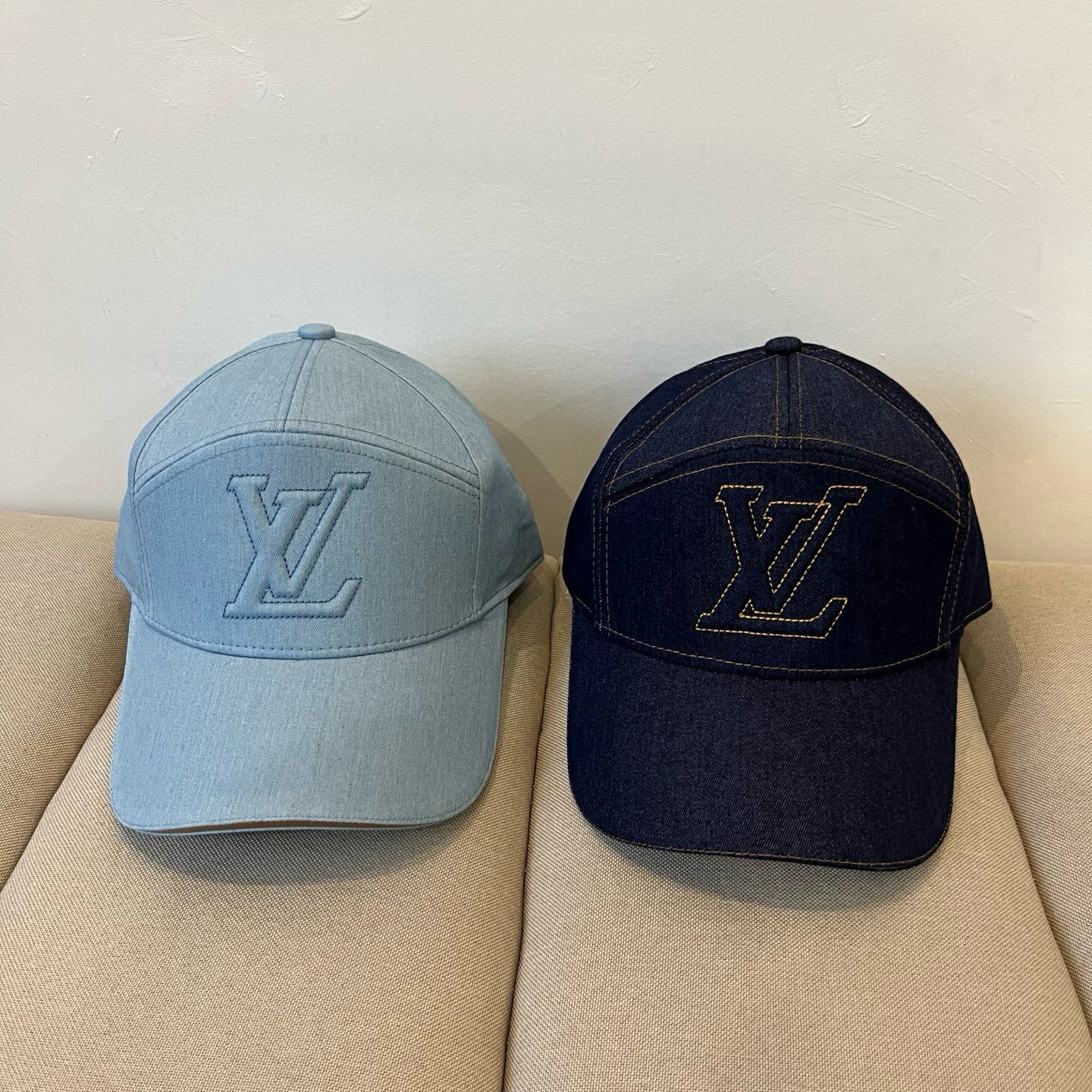 🧢路易威登棒球帽 LouisVuitton😍新款LV棒球帽，重工打造♥️高端大气，百搭款🤗男女通用！跑量