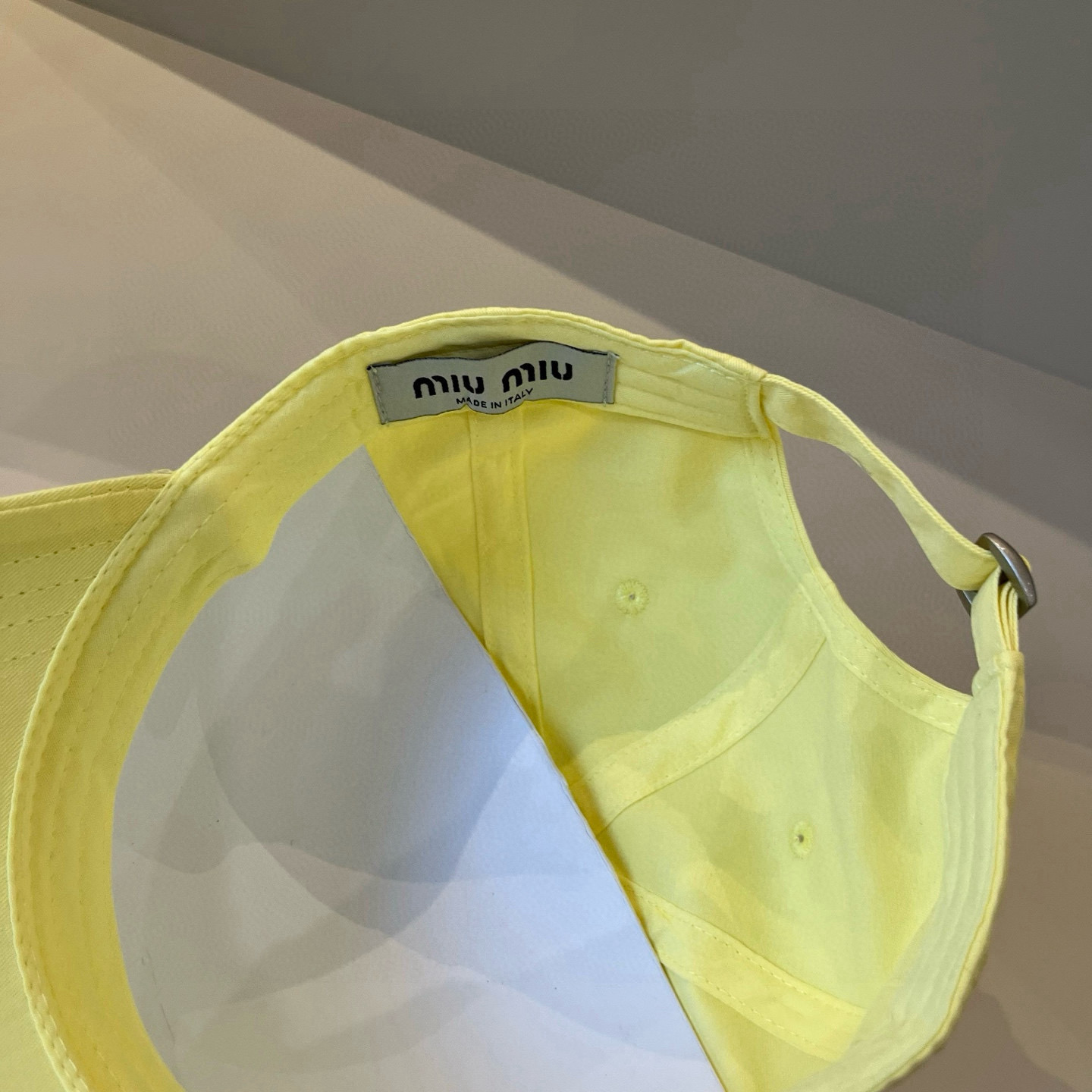  谬谬miumiu 原单春夏新款棒球帽，正品开模订制，原版做工细致质量超赞！