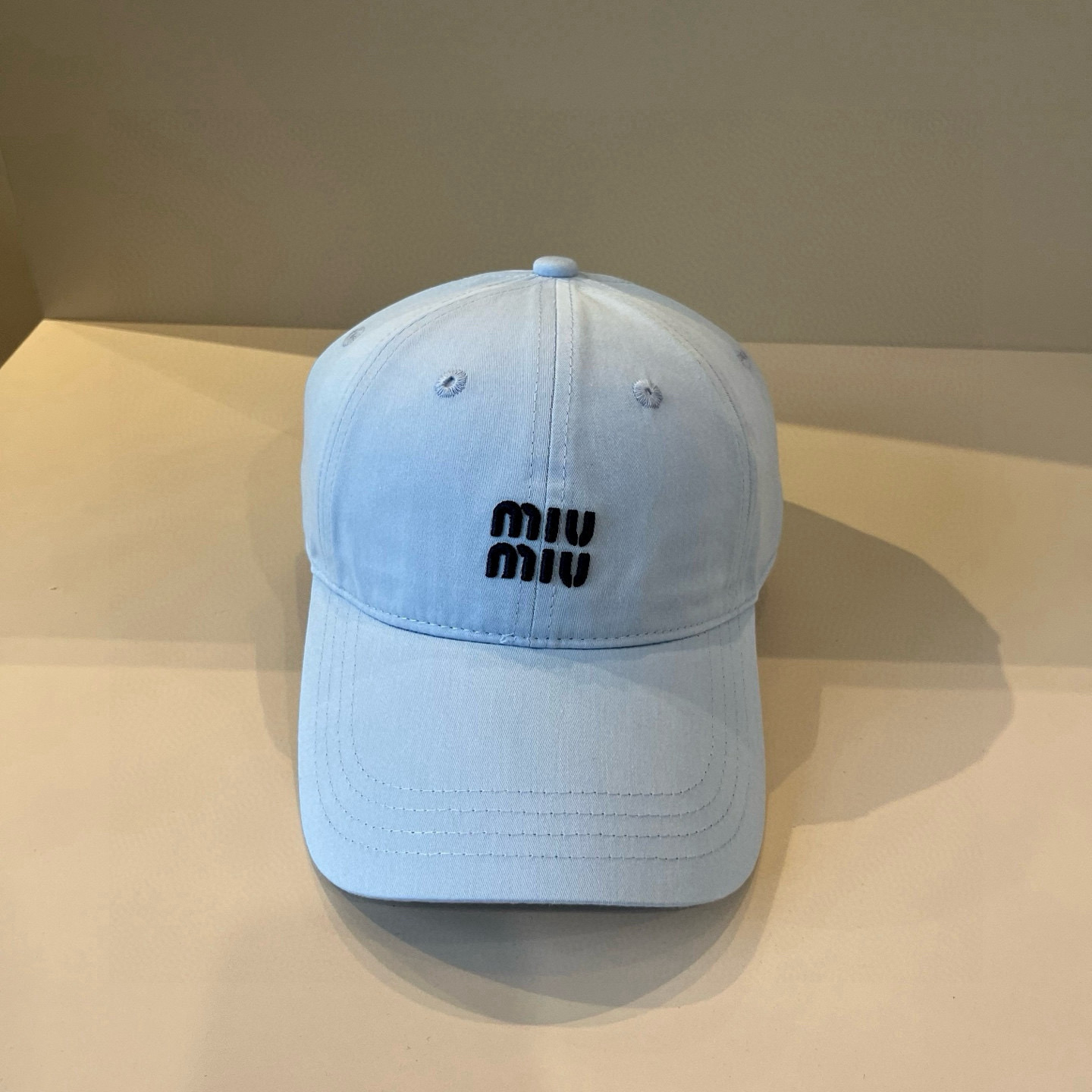  谬谬miumiu 原单春夏新款棒球帽，正品开模订制，原版做工细致质量超赞！