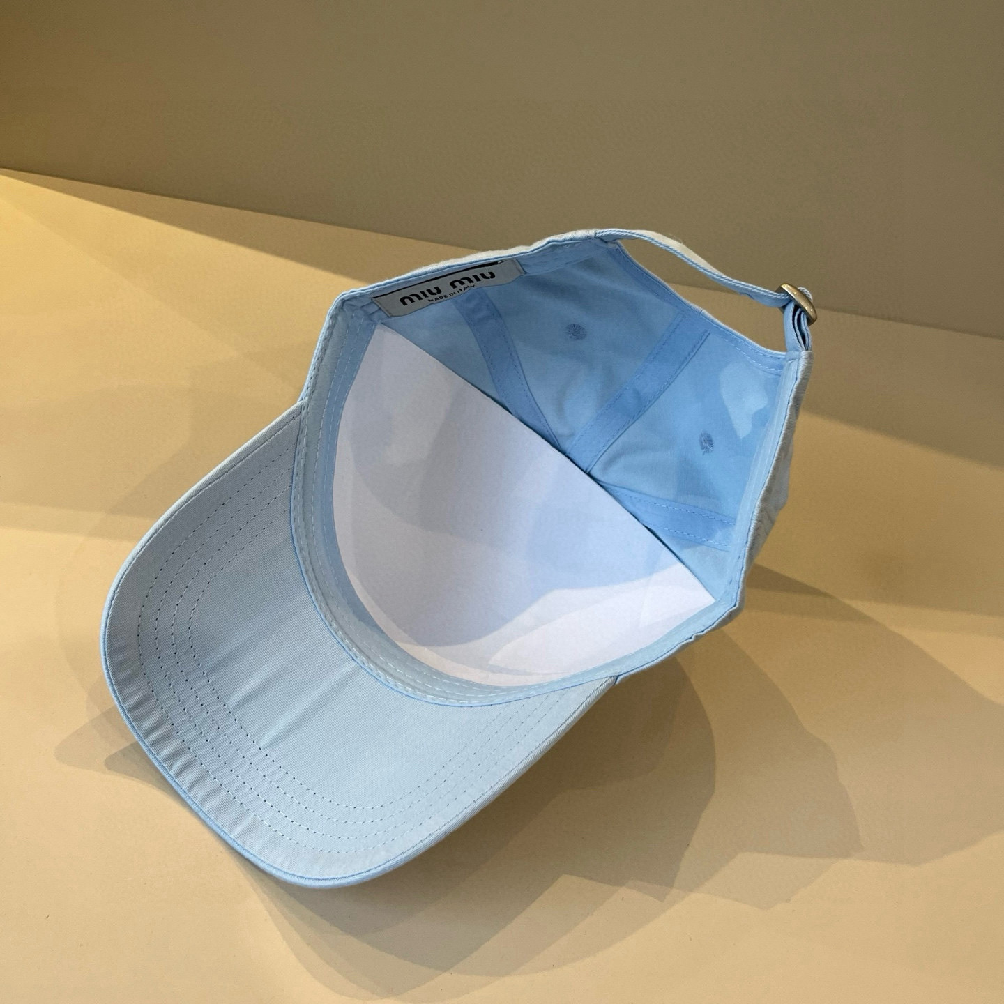  谬谬miumiu 原单春夏新款棒球帽，正品开模订制，原版做工细致质量超赞！