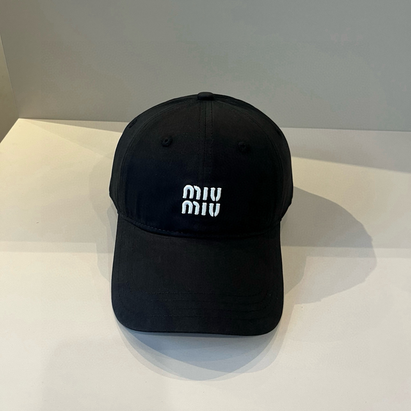  谬谬miumiu 原单春夏新款棒球帽，正品开模订制，原版做工细致质量超赞！