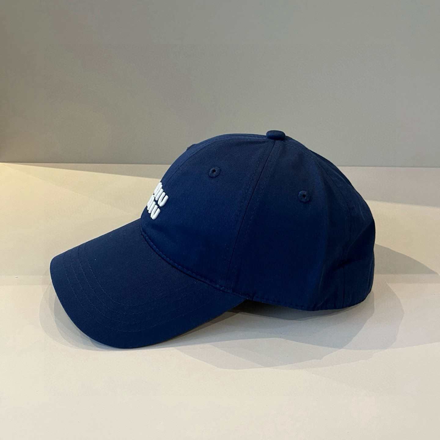  谬谬miumiu 原单春夏新款棒球帽，正品开模订制，原版做工细致质量超赞！