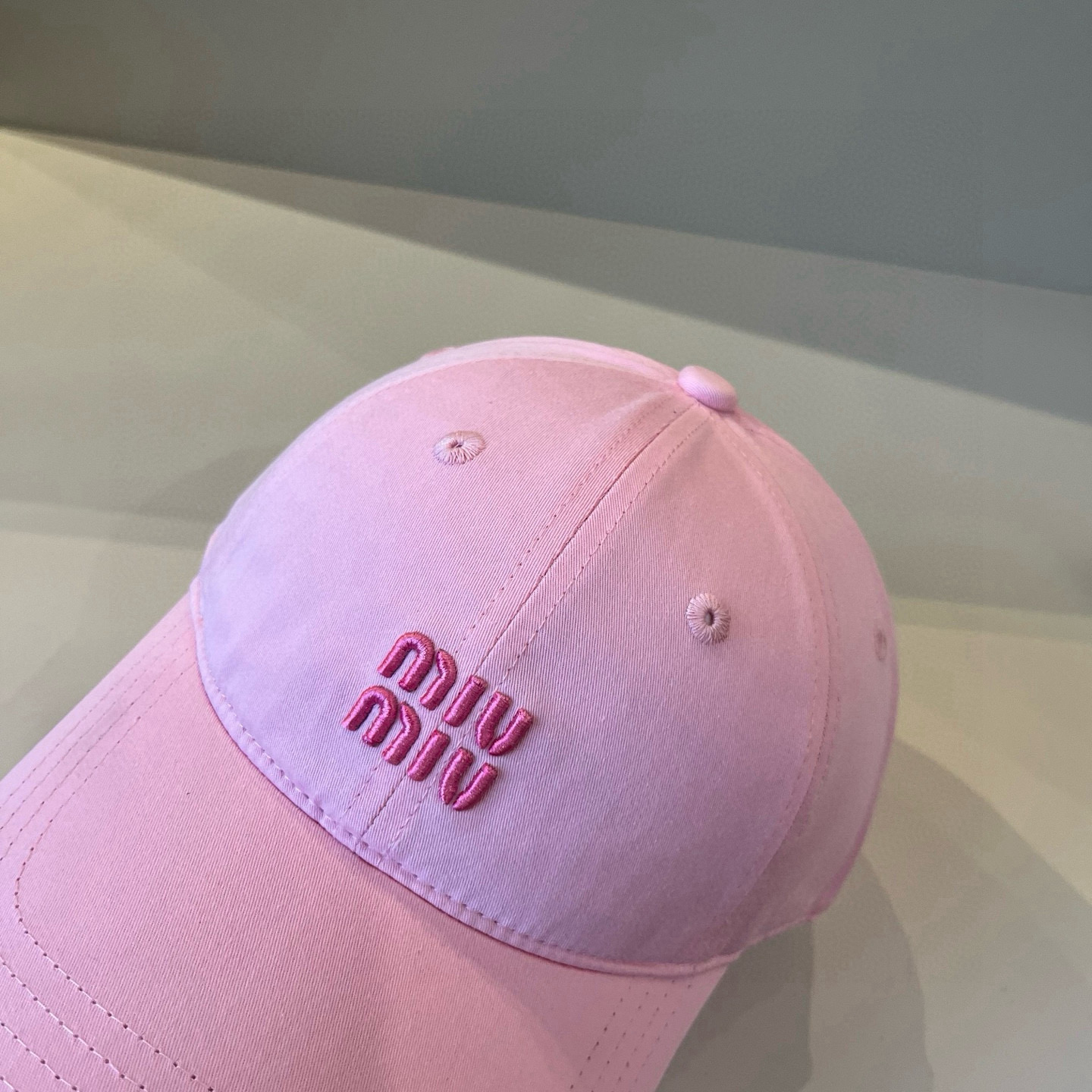  谬谬miumiu 原单春夏新款棒球帽，正品开模订制，原版做工细致质量超赞！