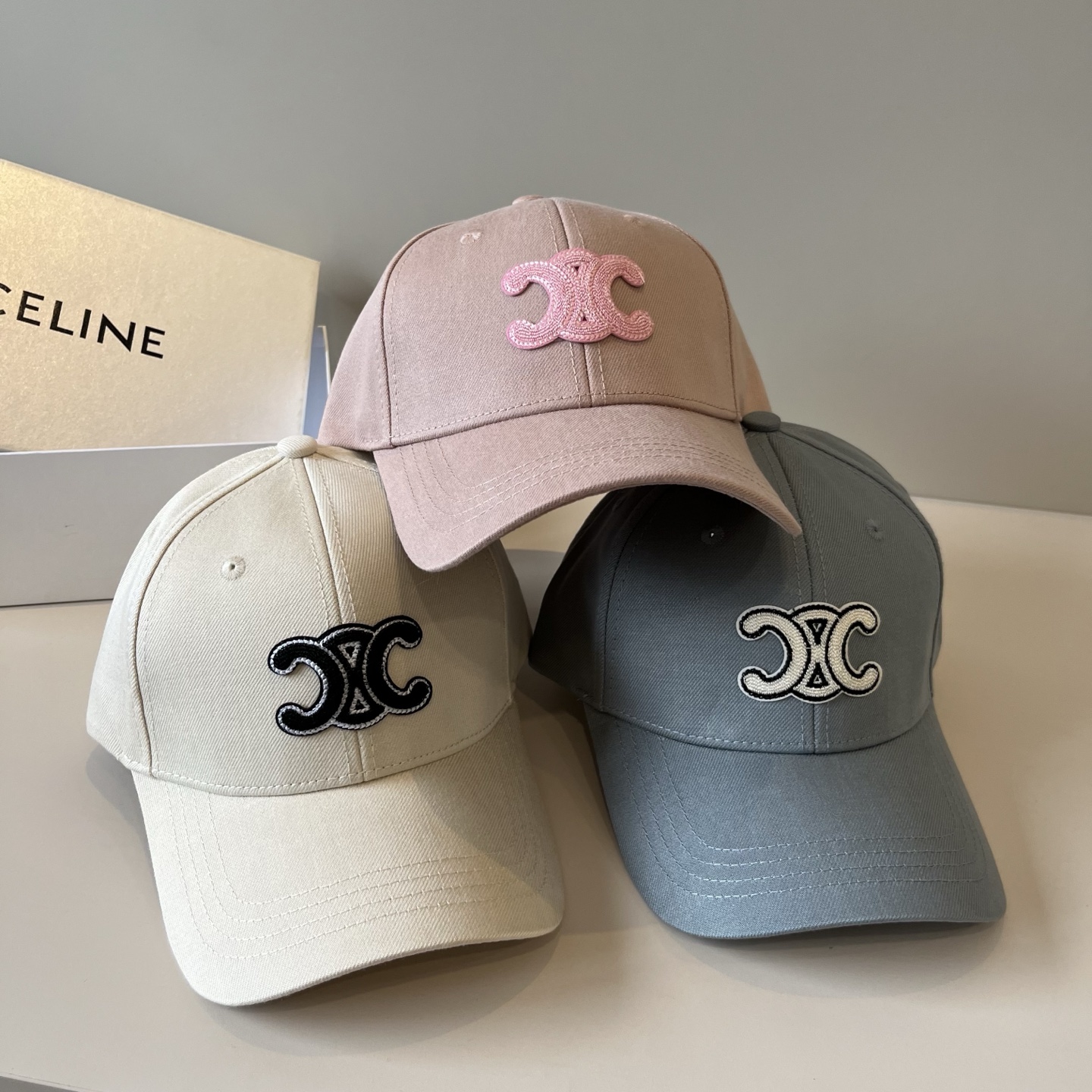 【CELINE赛琳】新款经典休闲潮流款 棒球帽🧢日韩风格，随便搭配都超好看！出门旅游，绝对要入手的一款