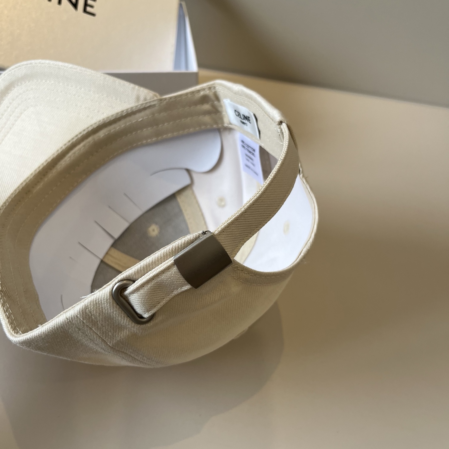 【CELINE赛琳】新款经典休闲潮流款 棒球帽🧢日韩风格，随便搭配都超好看！出门旅游，绝对要入手的一款