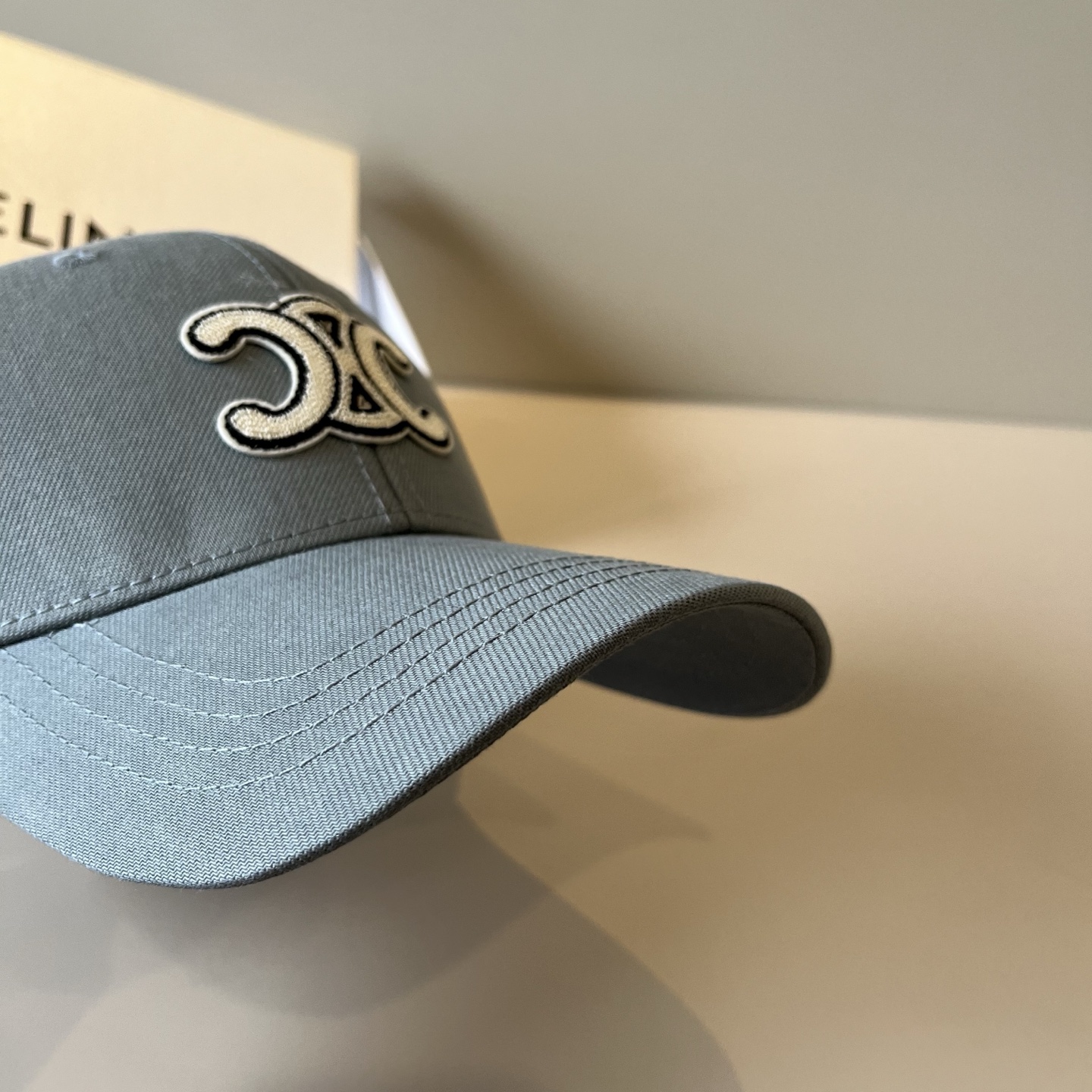【CELINE赛琳】新款经典休闲潮流款 棒球帽🧢日韩风格，随便搭配都超好看！出门旅游，绝对要入手的一款