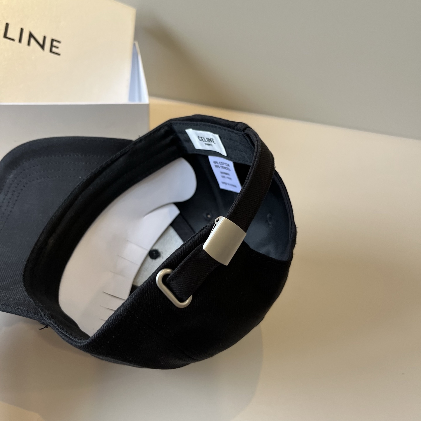 【CELINE赛琳】新款经典休闲潮流款 棒球帽🧢日韩风格，随便搭配都超好看！出门旅游，绝对要入手的一款