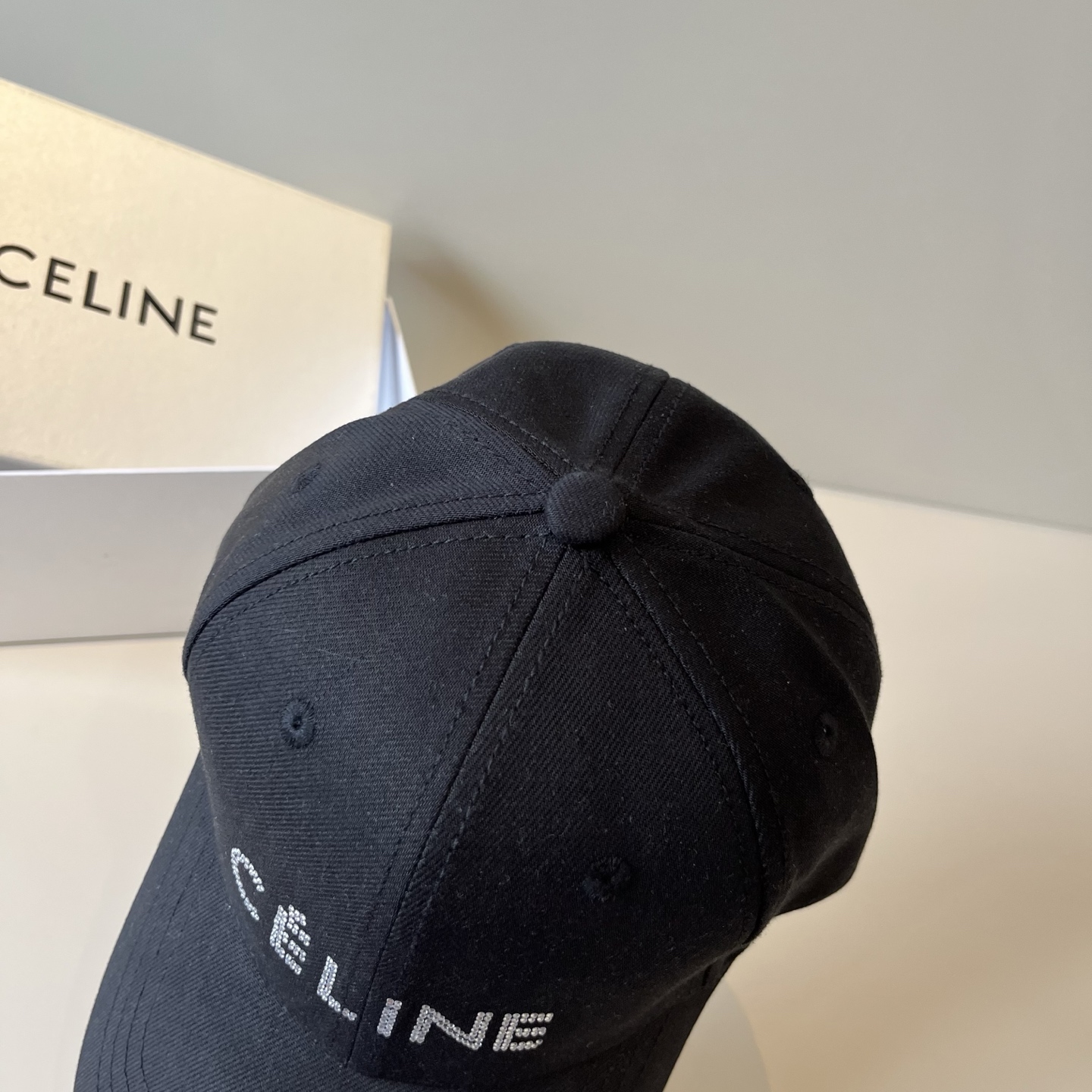 【CELINE赛琳】新款经典休闲潮流款 棒球帽🧢日韩风格，随便搭配都超好看！出门旅游，绝对要入手的一款