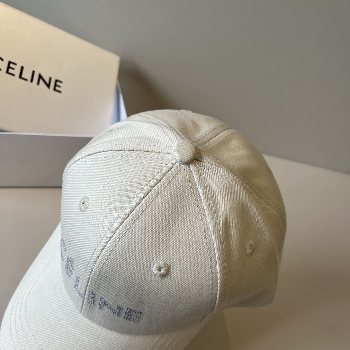 【CELINE赛琳】新款经典休闲潮流款 棒球帽🧢日韩风格，随便搭配都超好看！出门旅游，绝对要入手的一款
