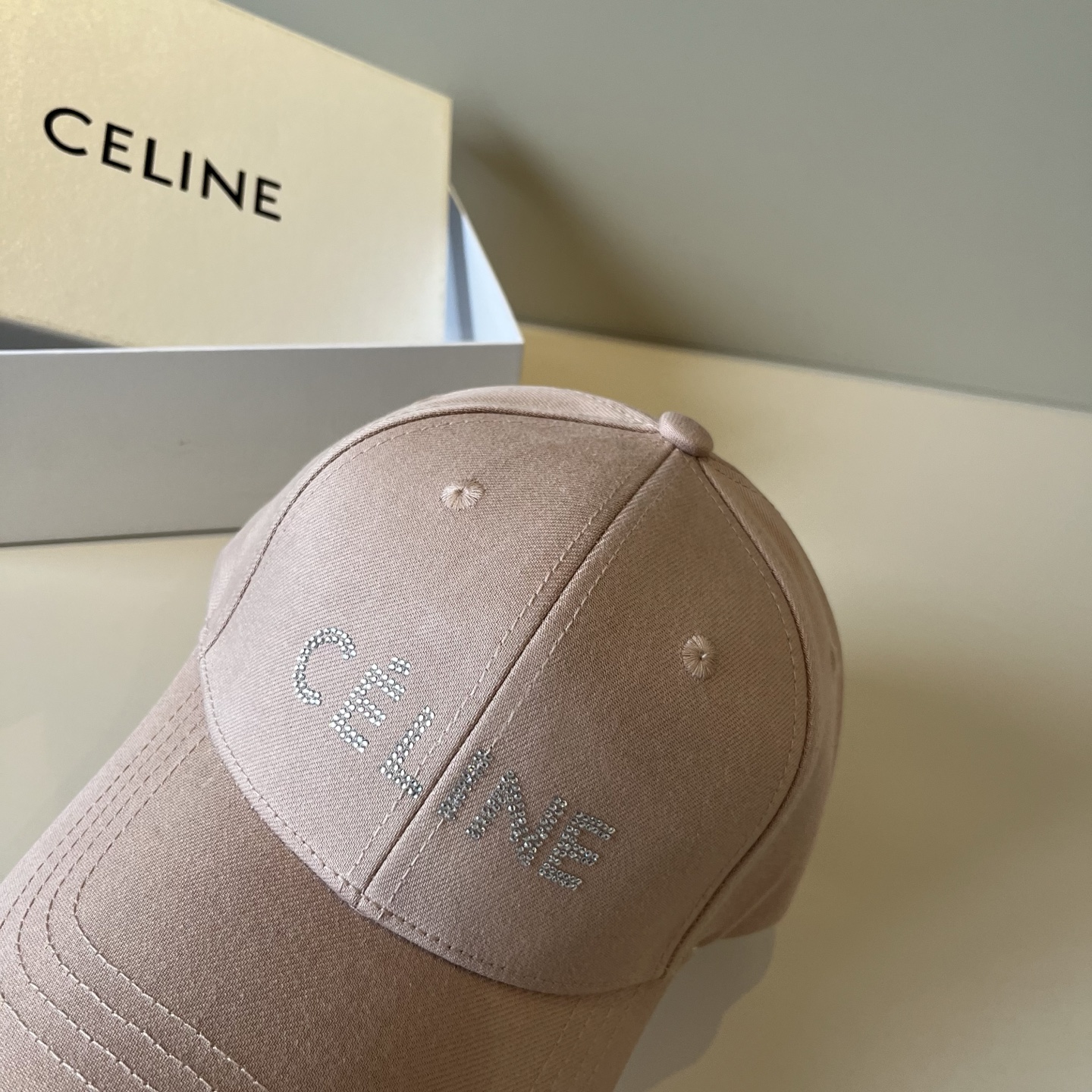 【CELINE赛琳】新款经典休闲潮流款 棒球帽🧢日韩风格，随便搭配都超好看！出门旅游，绝对要入手的一款