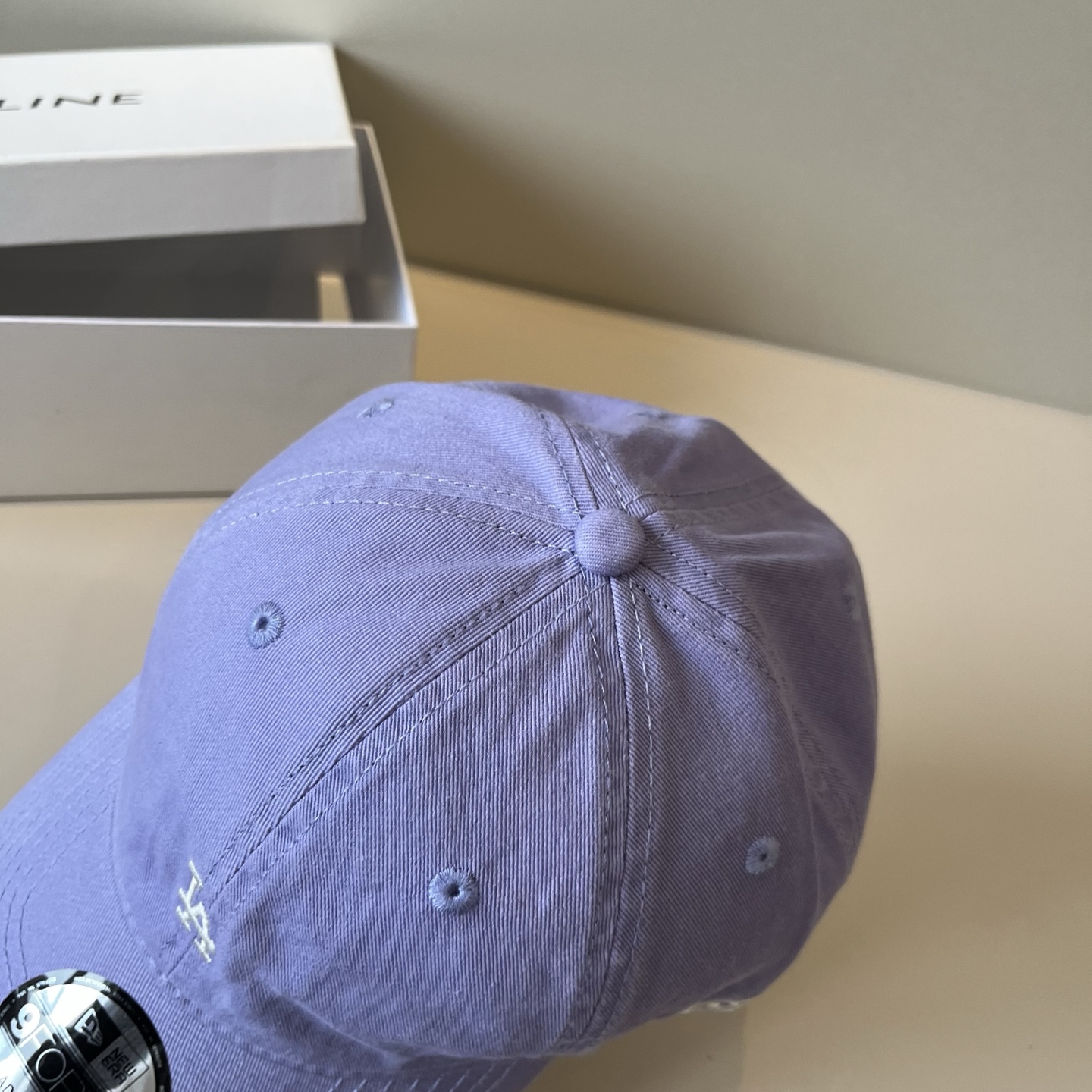 
韩国正品MLB棒球帽。最新最火的帽子就在这👏👏最新款LA棒球帽刺绣男女情侣款鸭舌帽❗最新款，经典La小