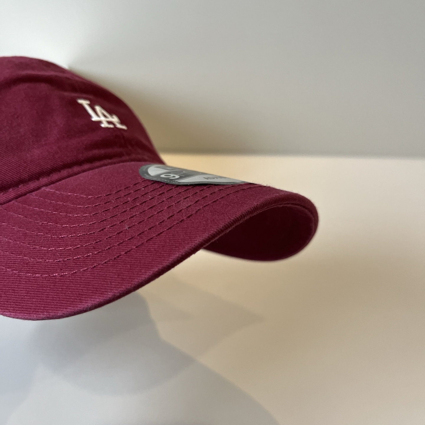 
韩国正品MLB棒球帽。最新最火的帽子就在这👏👏最新款LA棒球帽刺绣男女情侣款鸭舌帽❗最新款，经典La小