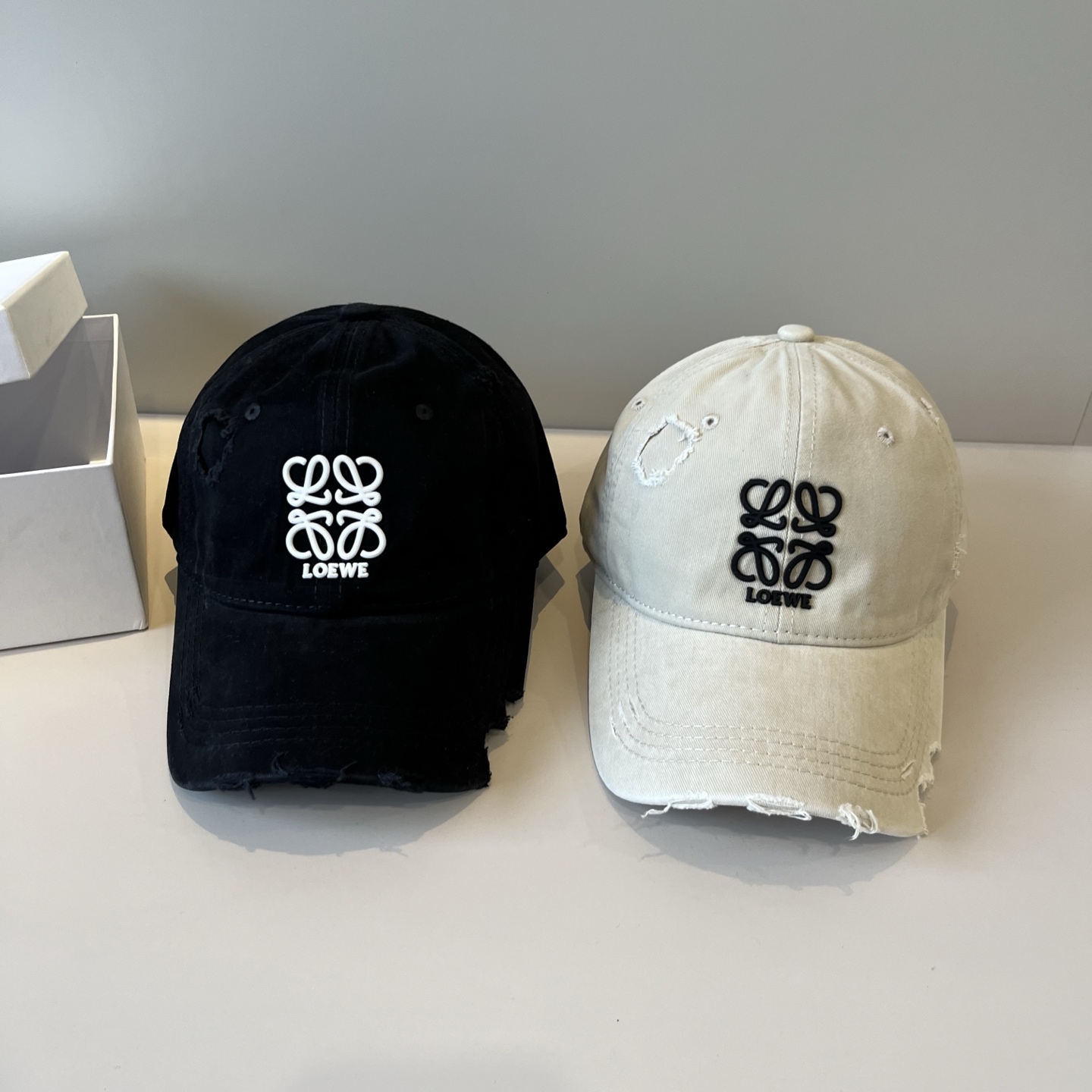 
👒罗意威👒LOEWE新款原版原标设计，质感超好，外部线条定位标准，做工精细，简约大气低价走量！