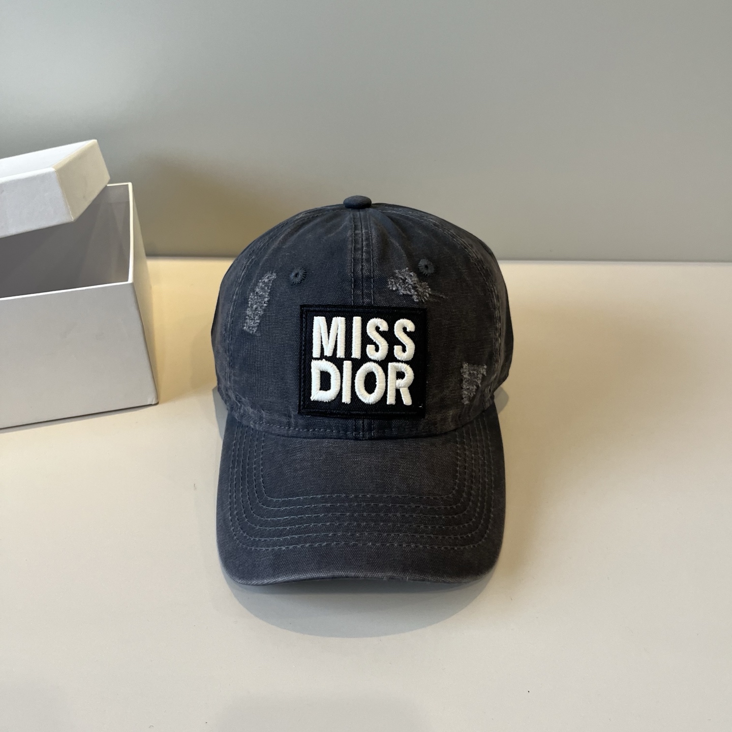 【DIOR迪奥】新款走量简约棒球帽🧢，新款出货，大牌款超好搭配，赶紧入手！