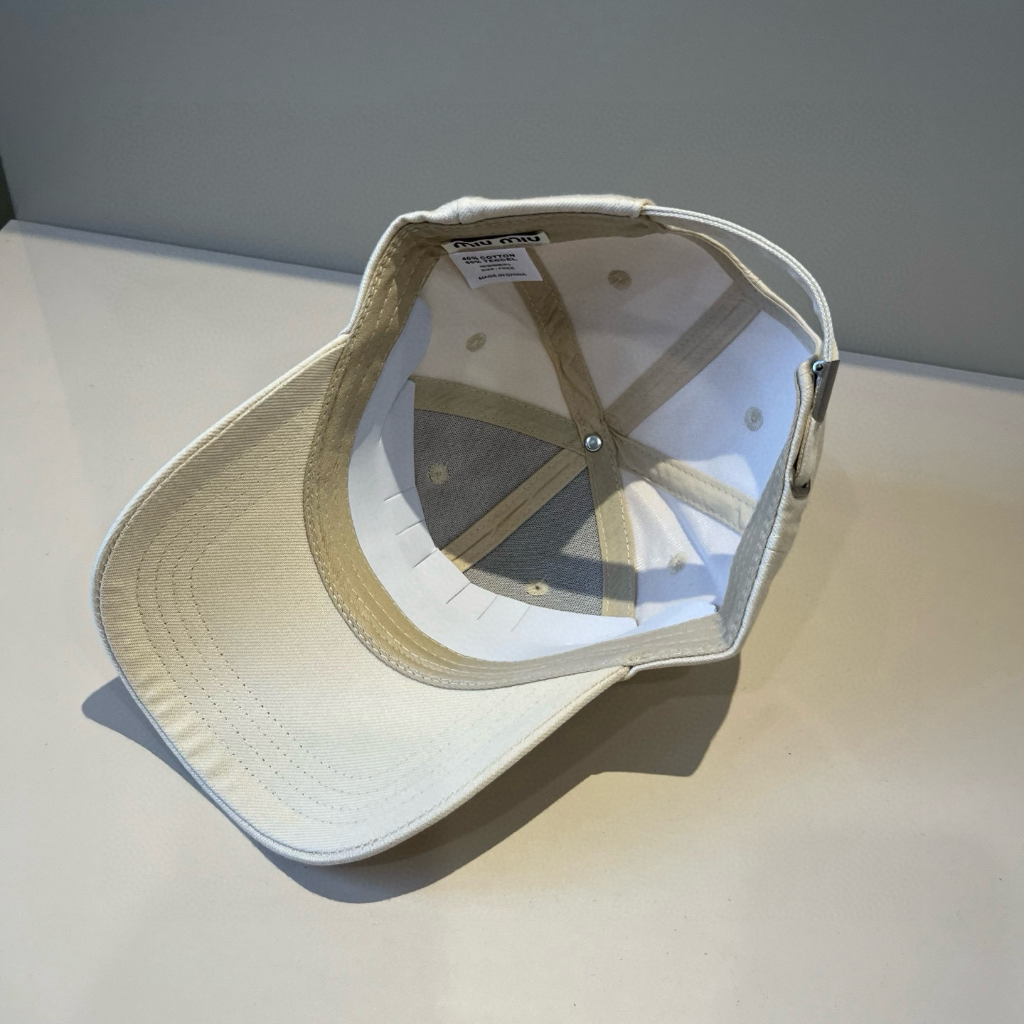  谬谬miumiu 原单春夏新款棒球帽，正品开模订制，原版做工细致质量超赞！