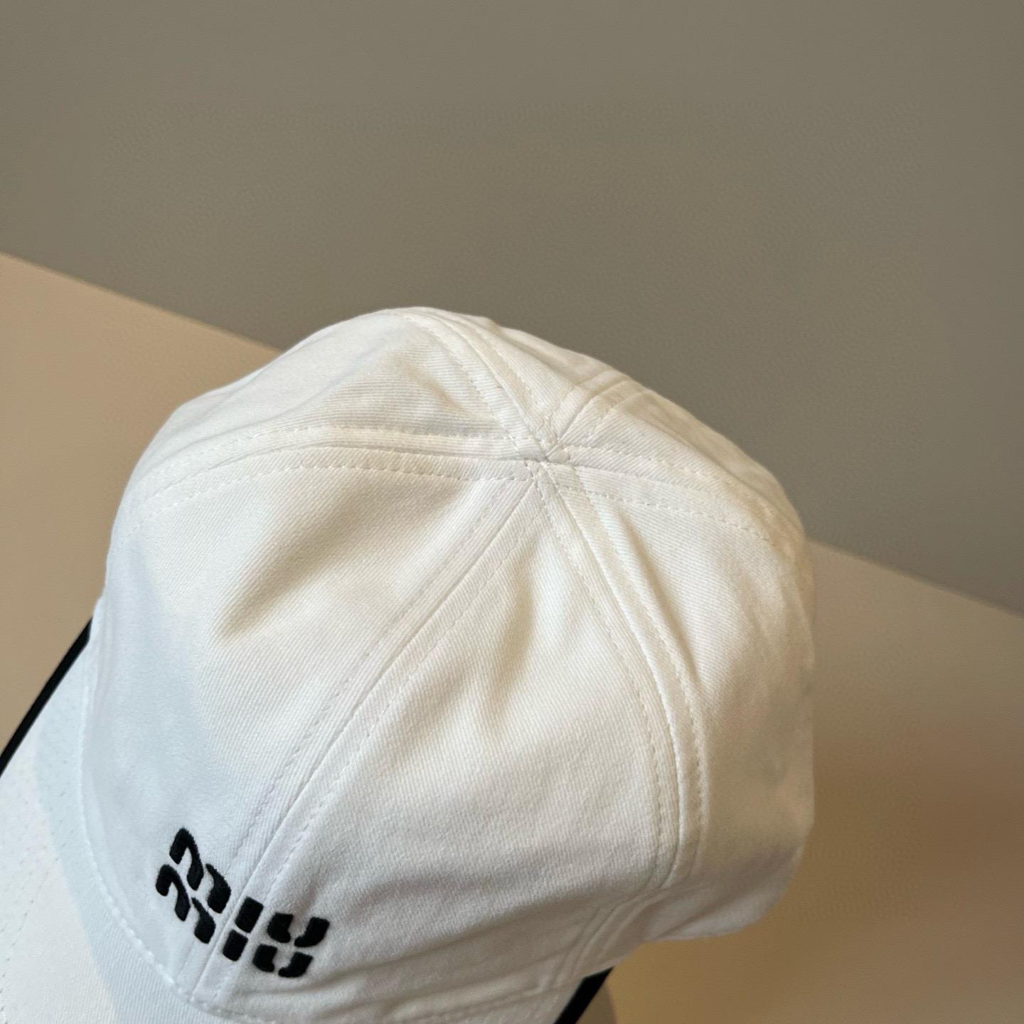  谬谬miumiu 原单春夏新款棒球帽，正品开模订制，原版做工细致质量超赞！