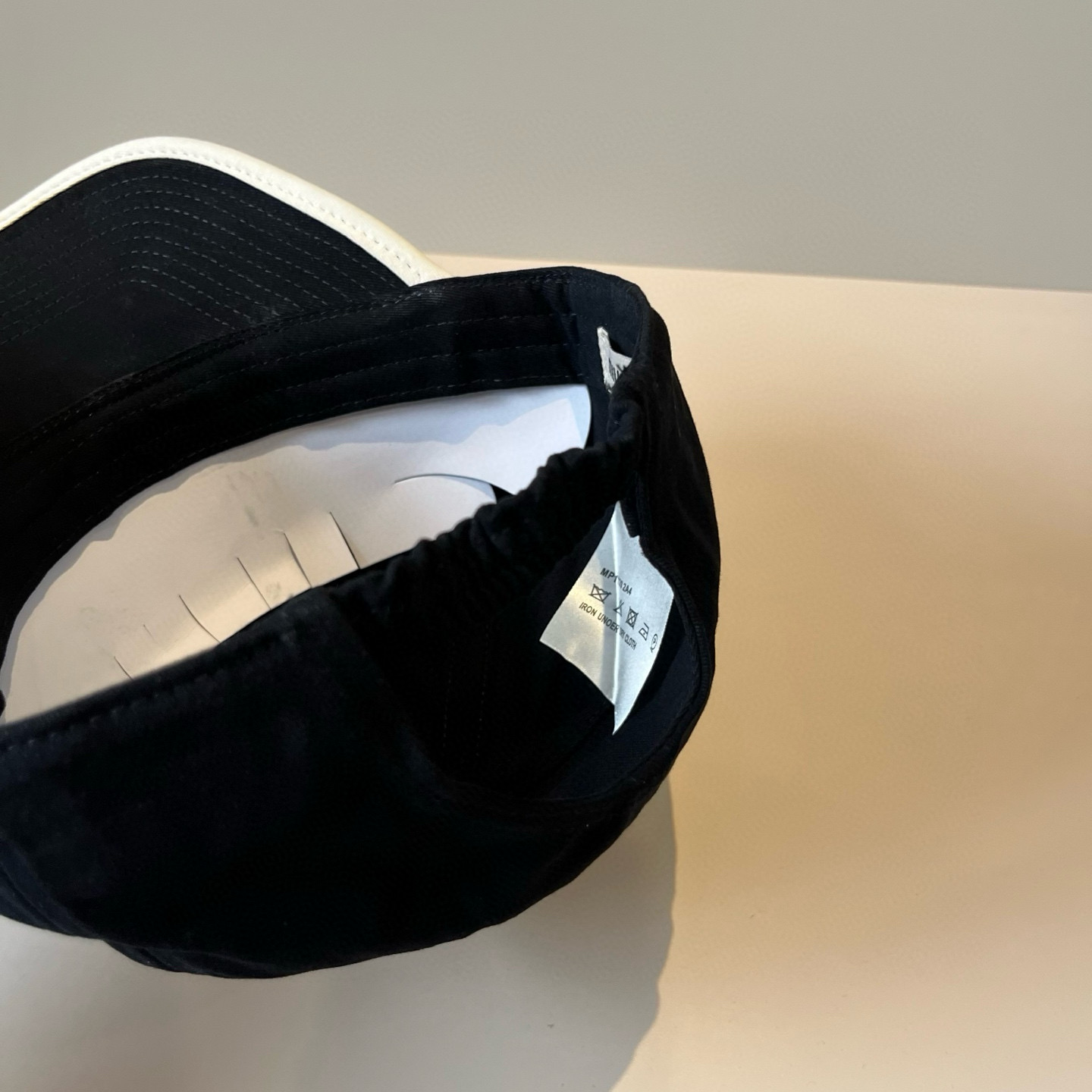  谬谬miumiu 原单春夏新款棒球帽，正品开模订制，原版做工细致质量超赞！