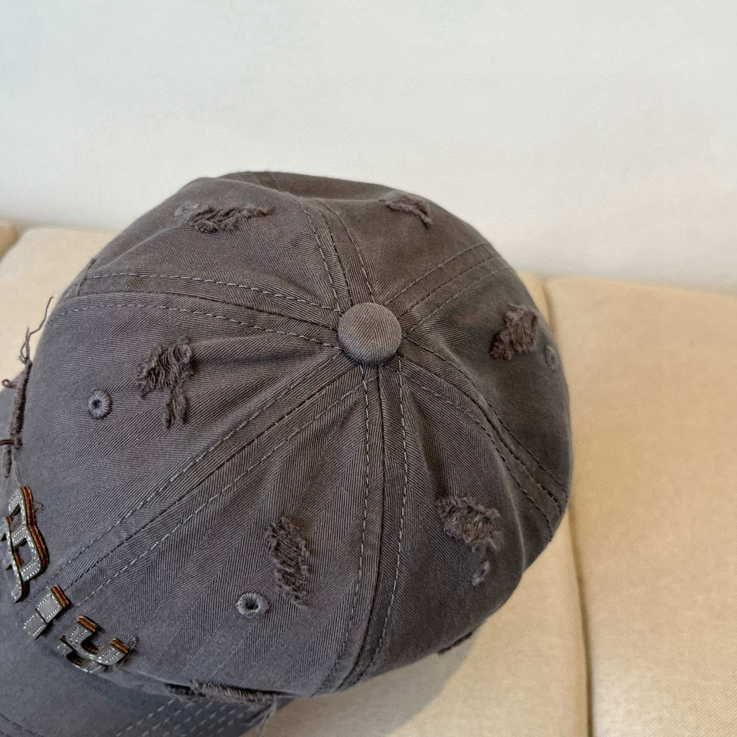  谬谬miumiu 原单春夏新款棒球帽，正品开模订制，原版做工细致质量超赞！