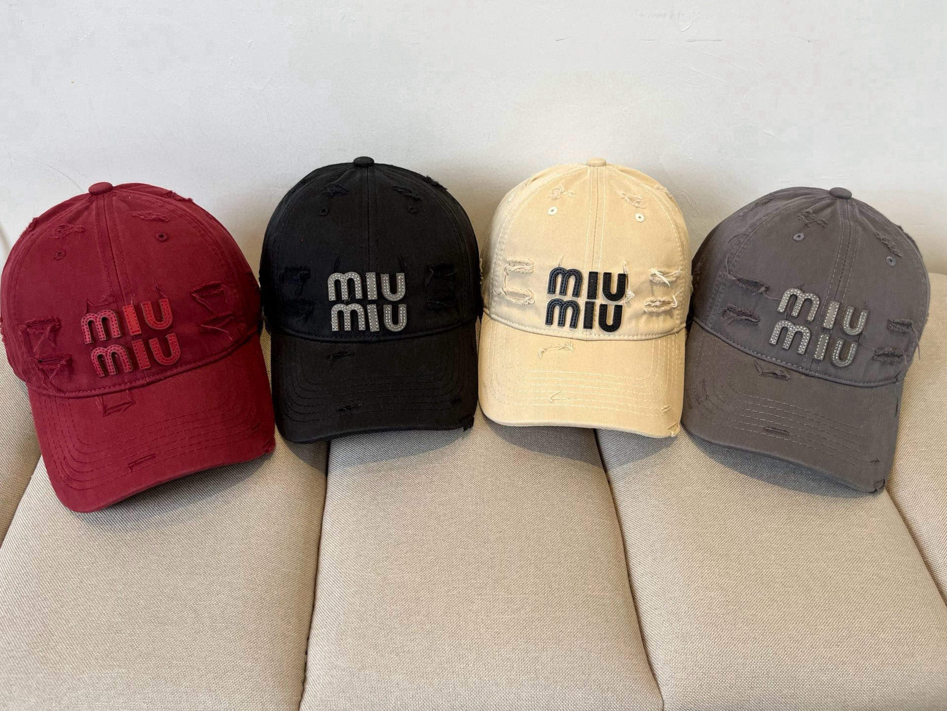  谬谬miumiu 原单春夏新款棒球帽，正品开模订制，原版做工细致质量超赞！