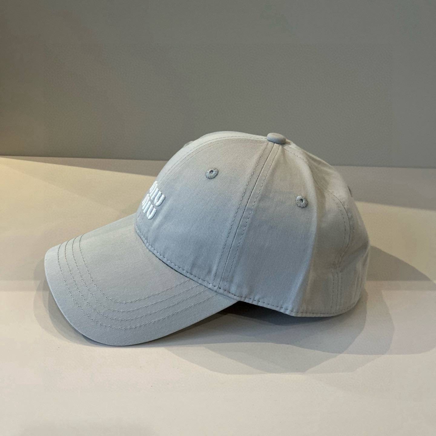  谬谬miumiu 原单春夏新款棒球帽，正品开模订制，原版做工细致质量超赞！