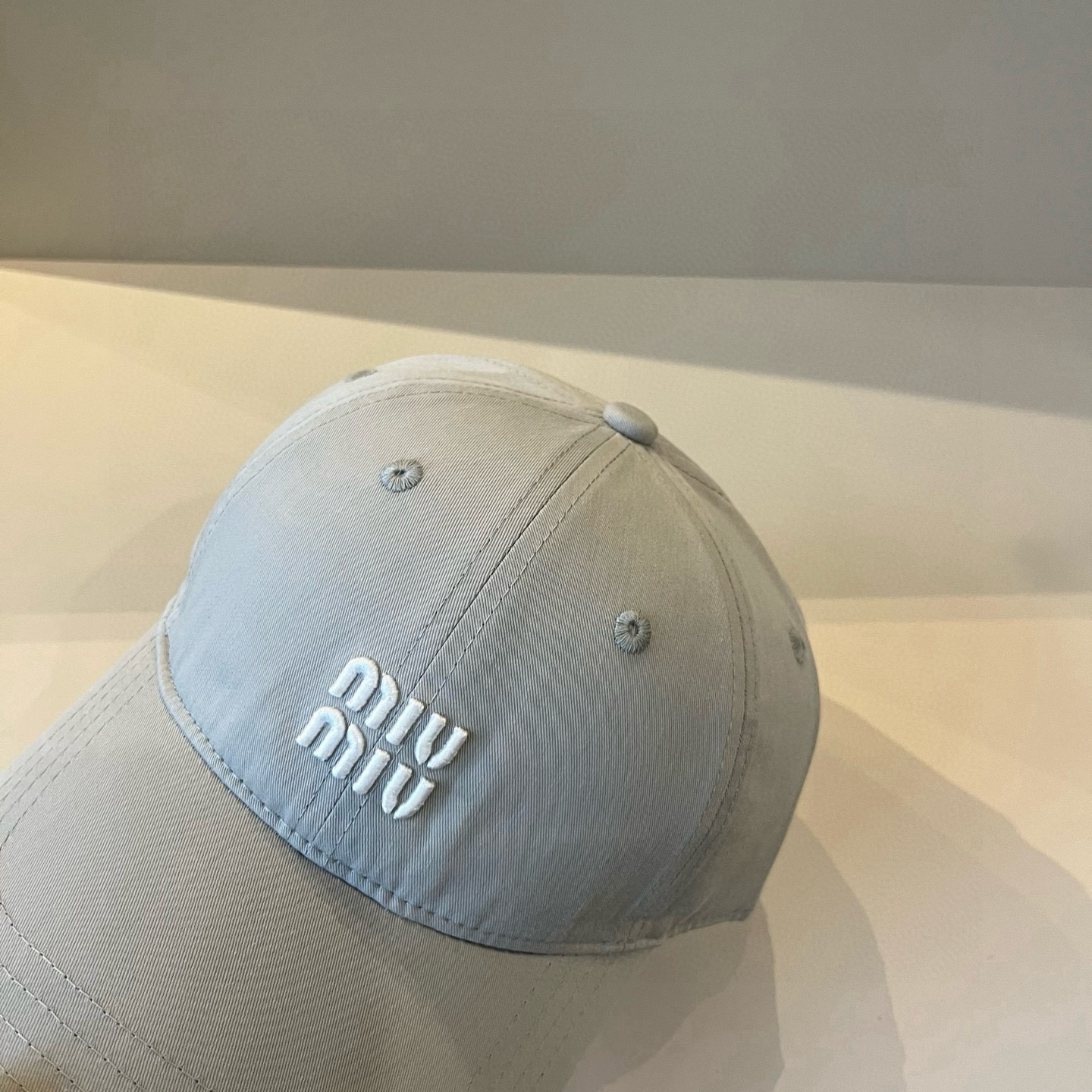  谬谬miumiu 原单春夏新款棒球帽，正品开模订制，原版做工细致质量超赞！