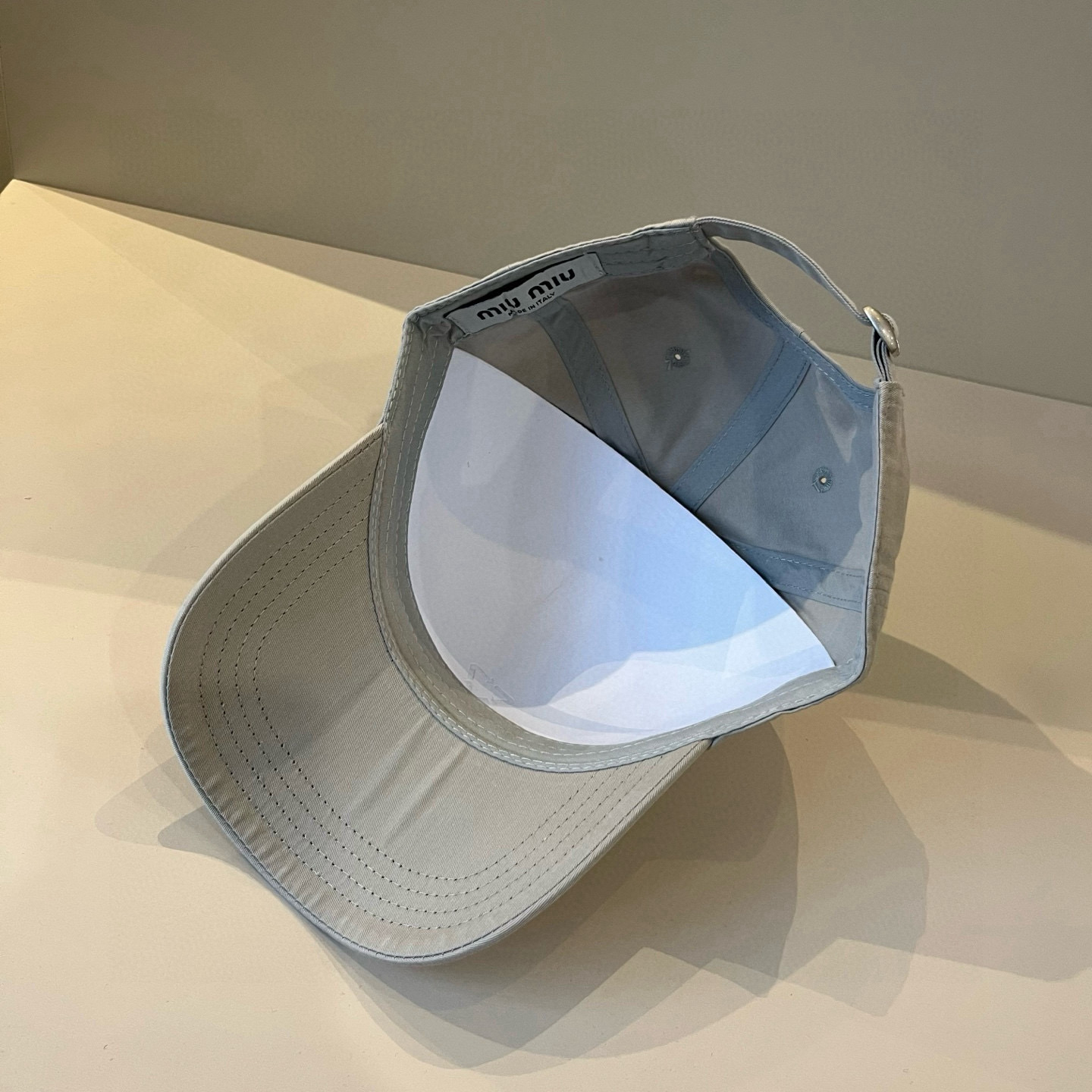  谬谬miumiu 原单春夏新款棒球帽，正品开模订制，原版做工细致质量超赞！