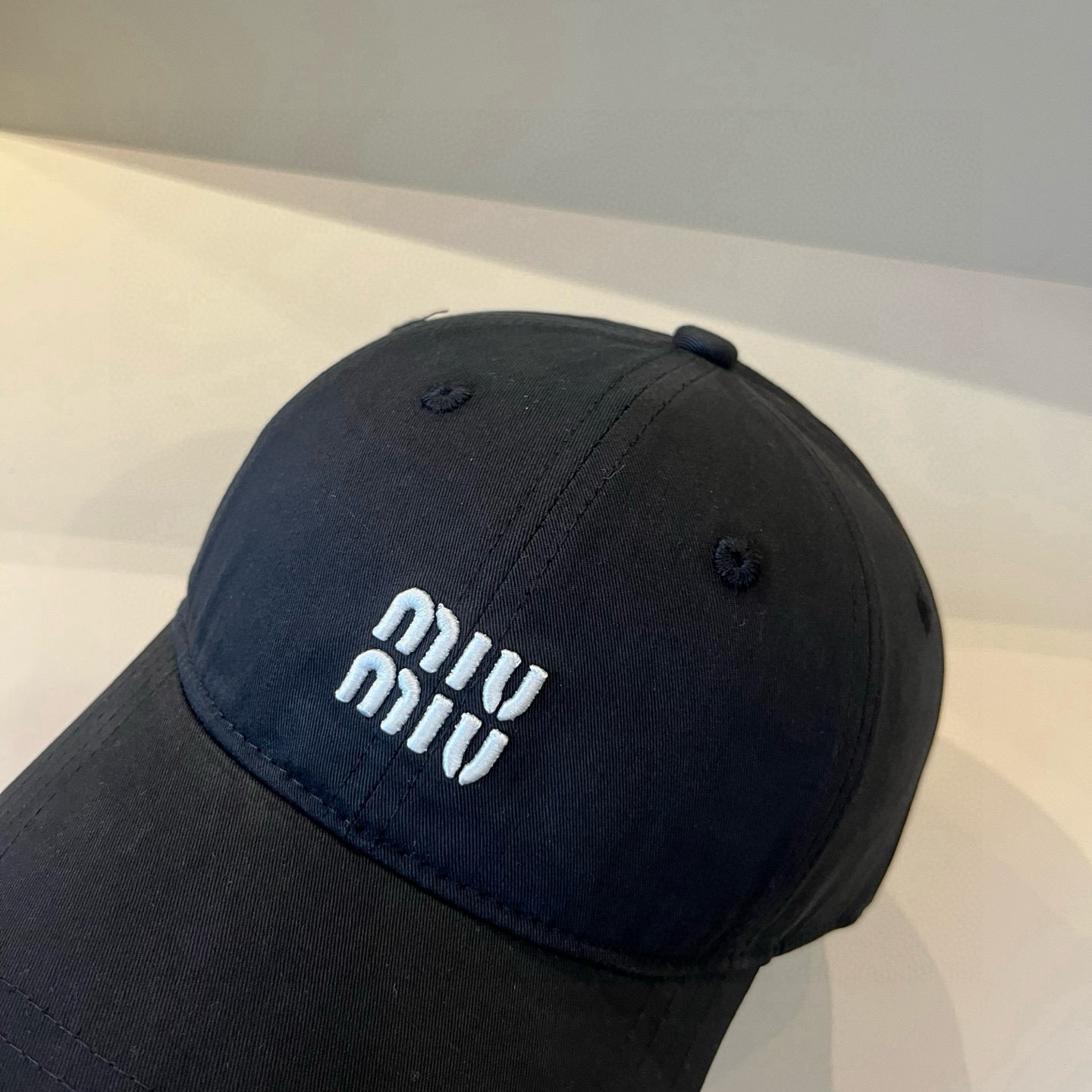  谬谬miumiu 原单春夏新款棒球帽，正品开模订制，原版做工细致质量超赞！