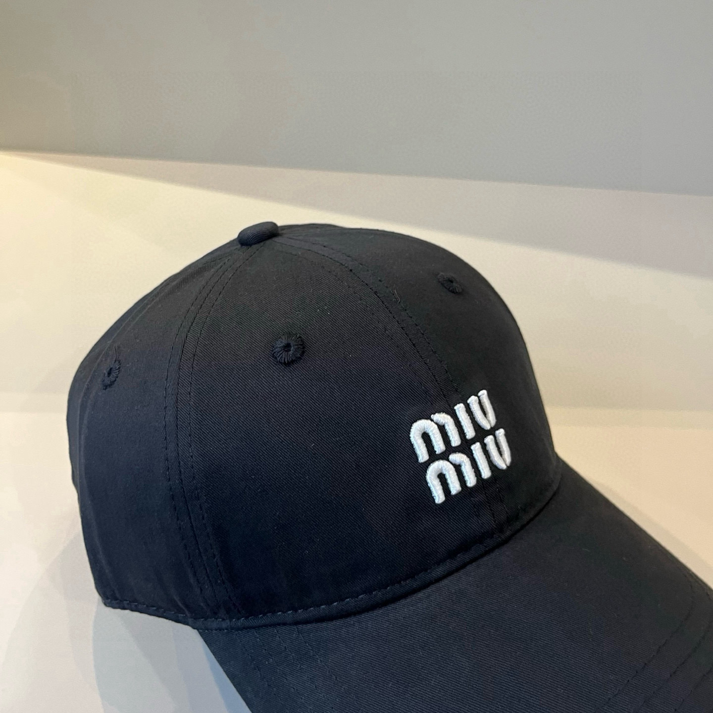  谬谬miumiu 原单春夏新款棒球帽，正品开模订制，原版做工细致质量超赞！