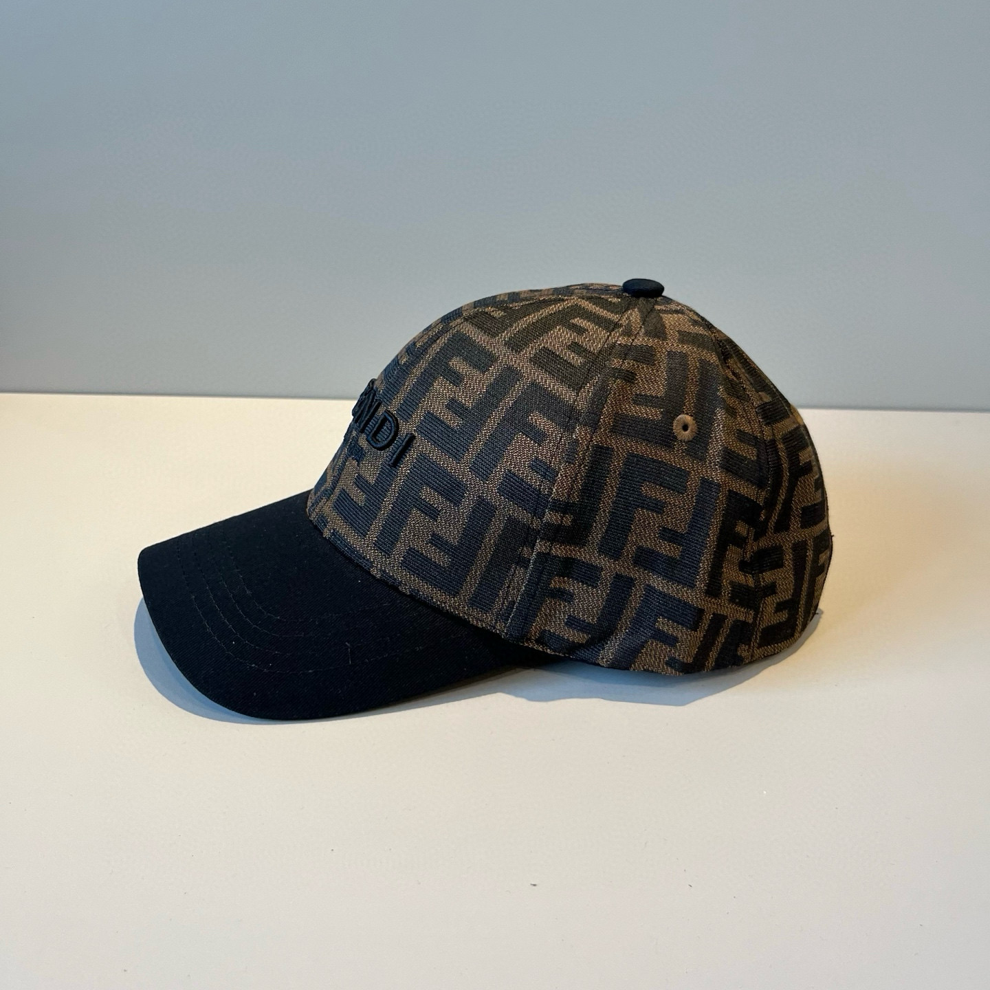  FENDI芬迪 老花系列棒球帽🧢 经典FF中古单品，气质穿搭单品，质量杠杠👍