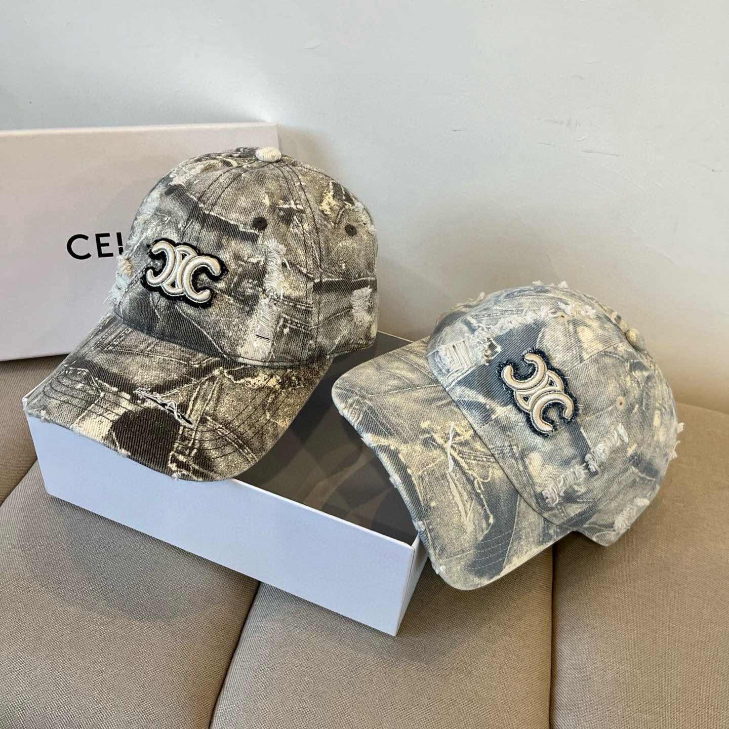 【CELINE赛琳】新款经典休闲潮流款 棒球帽🧢日韩风格，随便搭配都超好看！出门旅游，绝对要入手的一款