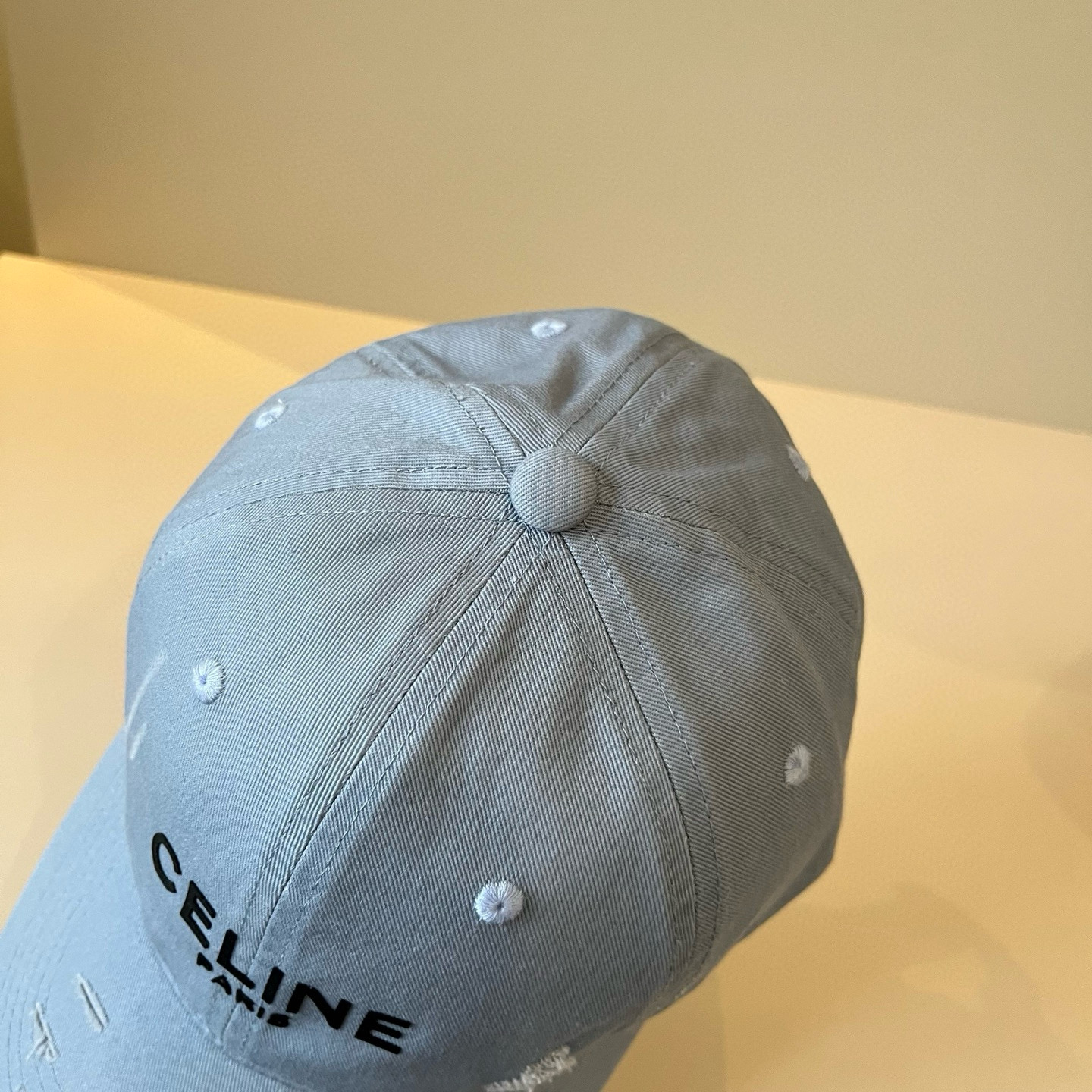 【CELINE赛琳】新款经典休闲潮流款 棒球帽🧢日韩风格，随便搭配都超好看！出门旅游，绝对要入手的一款
