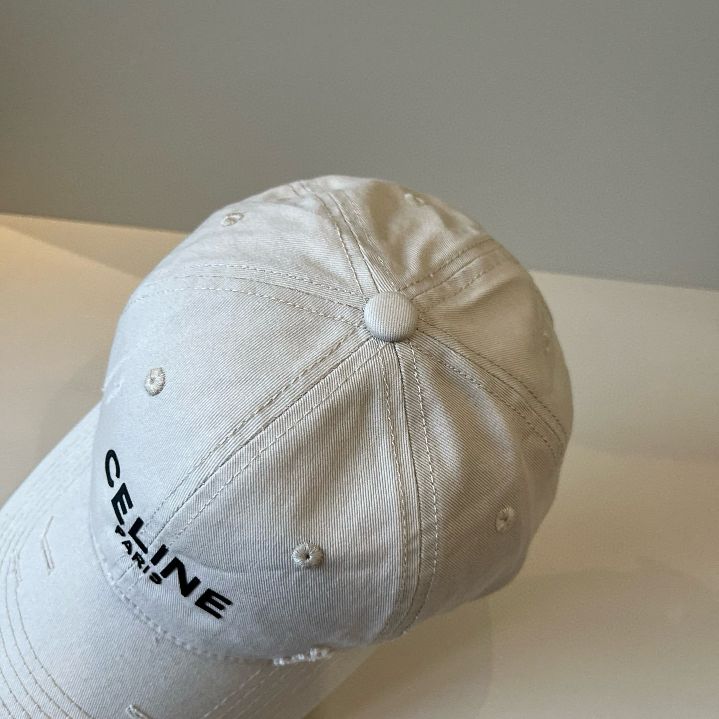 【CELINE赛琳】新款经典休闲潮流款 棒球帽🧢日韩风格，随便搭配都超好看！出门旅游，绝对要入手的一款