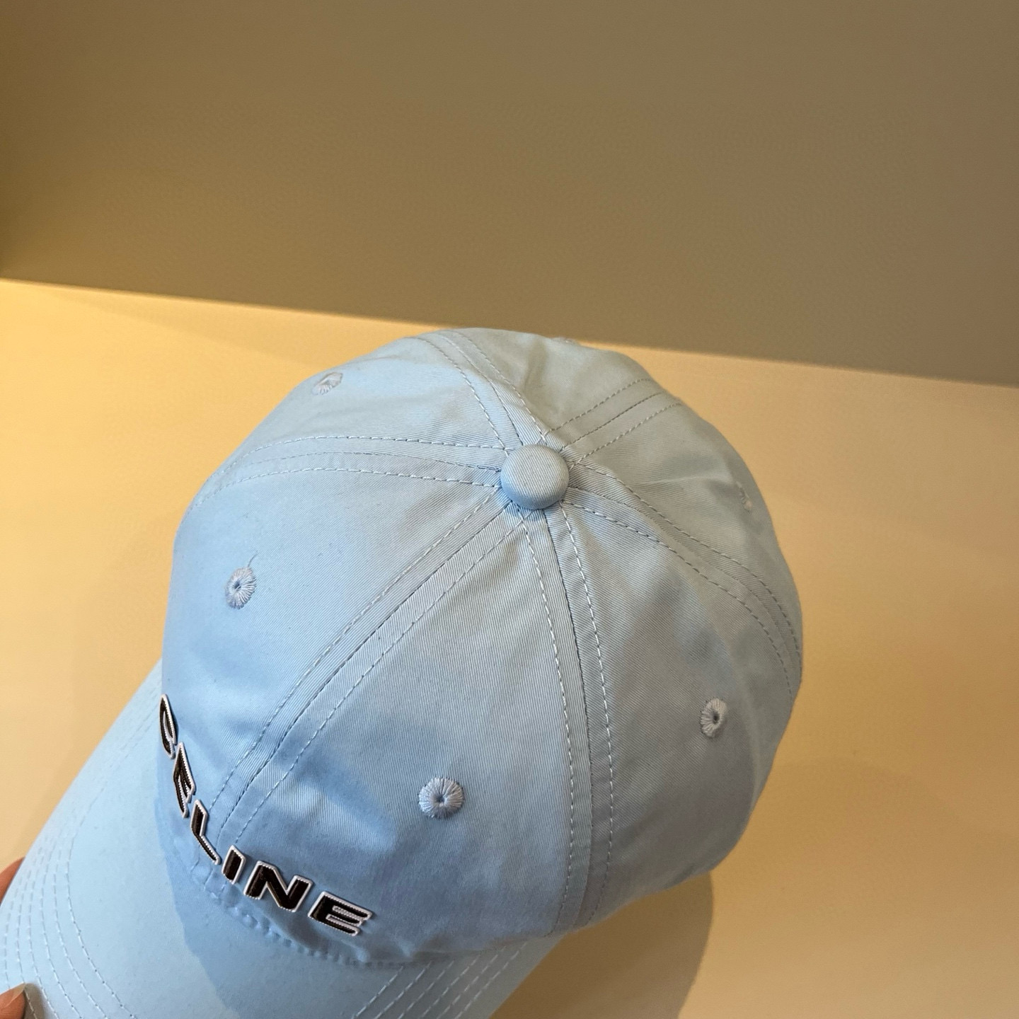 【CELINE赛琳】新款经典休闲潮流款 棒球帽🧢日韩风格，随便搭配都超好看！出门旅游，绝对要入手的一款