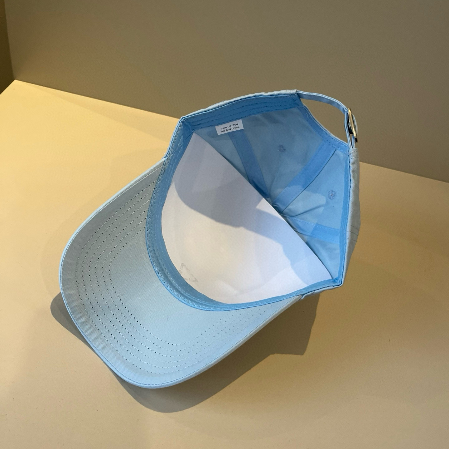 【CELINE赛琳】新款经典休闲潮流款 棒球帽🧢日韩风格，随便搭配都超好看！出门旅游，绝对要入手的一款