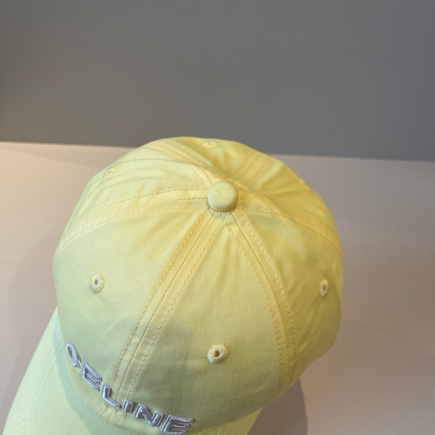 【CELINE赛琳】新款经典休闲潮流款 棒球帽🧢日韩风格，随便搭配都超好看！出门旅游，绝对要入手的一款