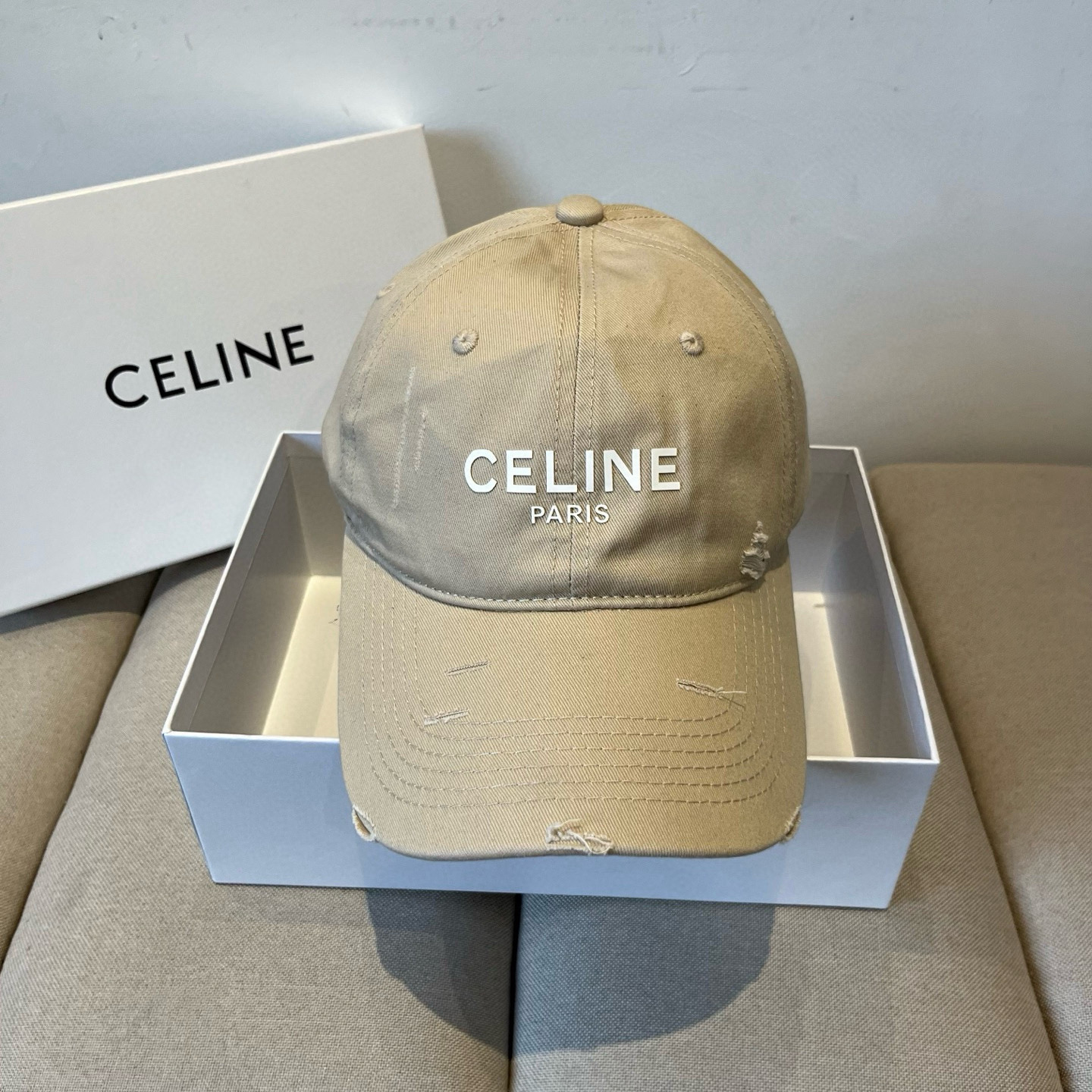 【CELINE赛琳】新款经典休闲潮流款 棒球帽🧢日韩风格，随便搭配都超好看！出门旅游，绝对要入手的一款