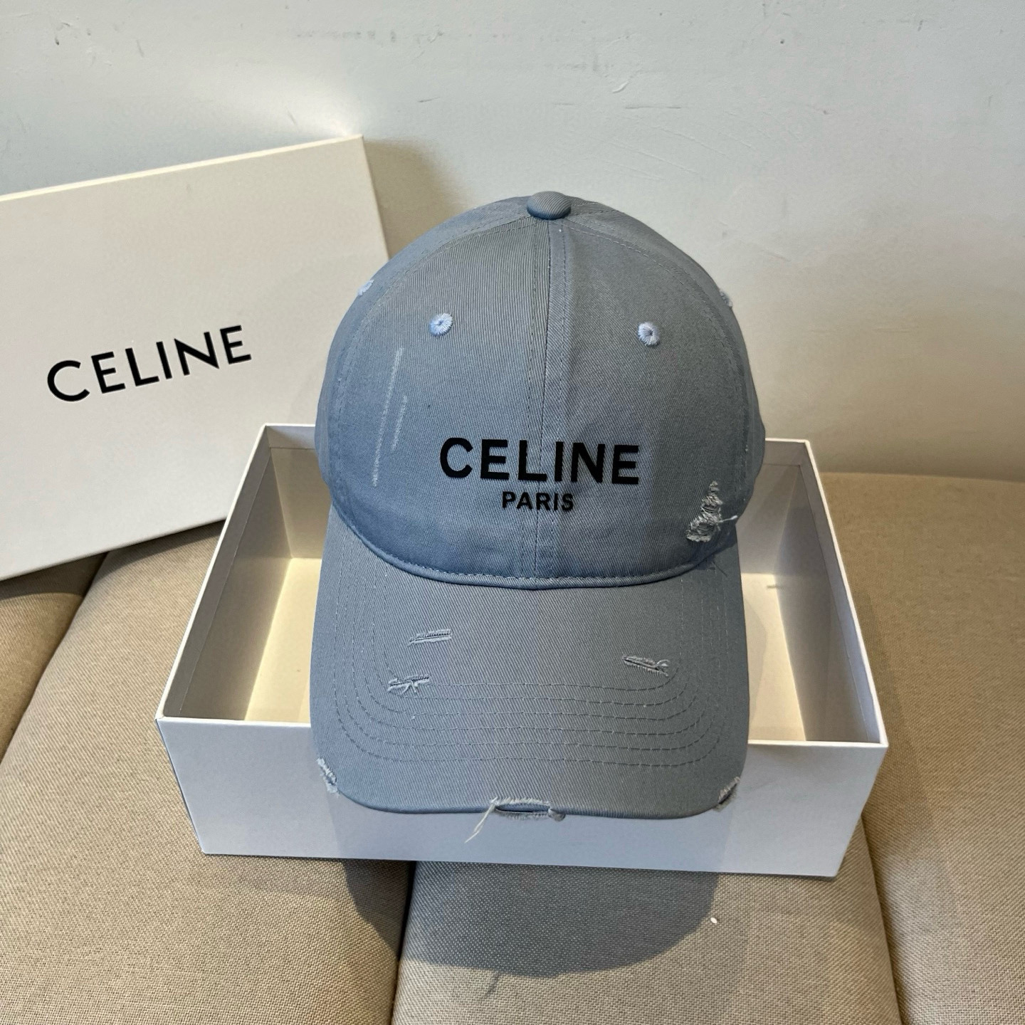 【CELINE赛琳】新款经典休闲潮流款 棒球帽🧢日韩风格，随便搭配都超好看！出门旅游，绝对要入手的一款