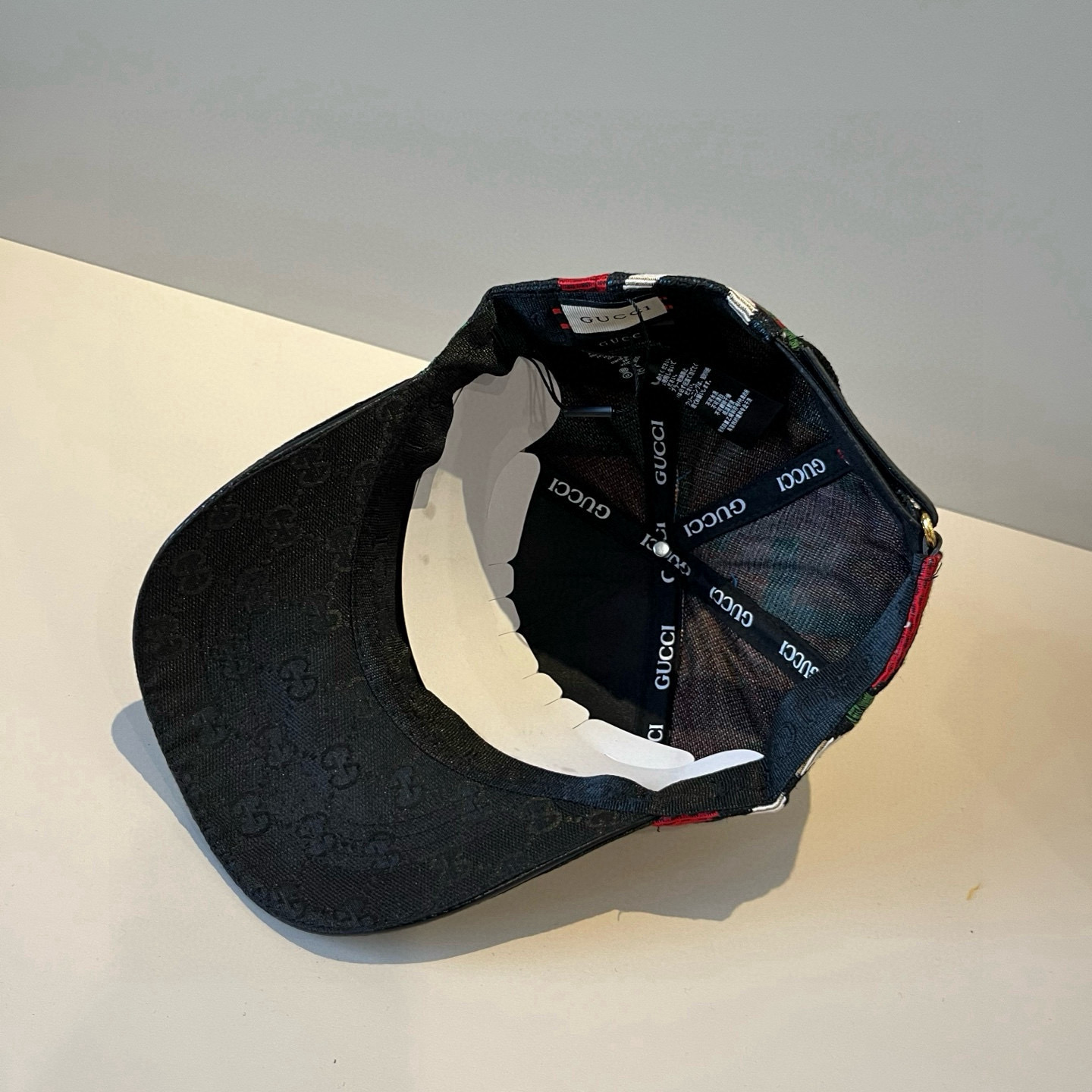  古奇棒球帽♥️GUCCI🧢官网新品，棒球帽，原单品质火爆来袭 。🎩 工艺非常精美 高档大气上档次！低调