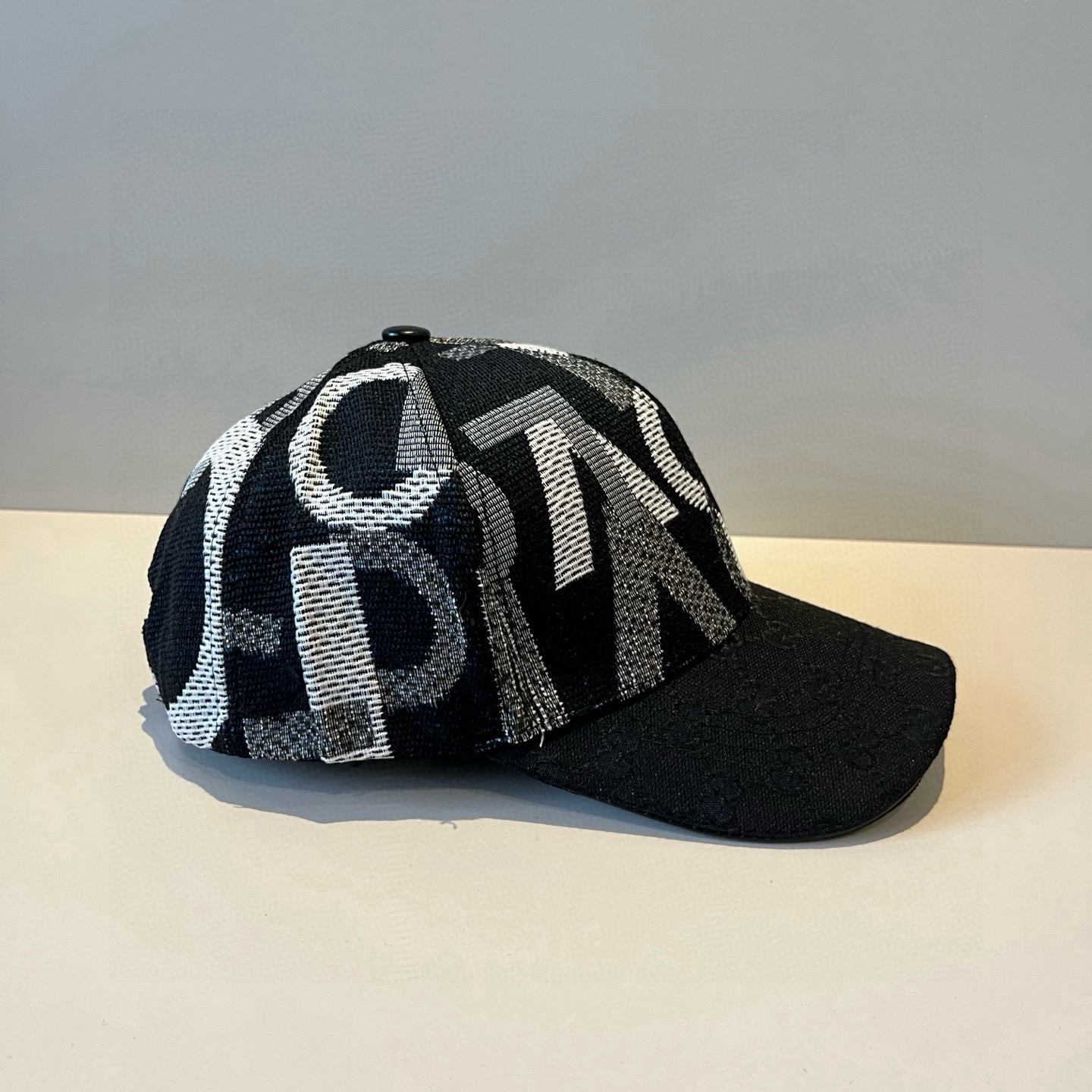  古奇棒球帽♥️GUCCI🧢官网新品，棒球帽，原单品质火爆来袭 。🎩 工艺非常精美 高档大气上档次！低调