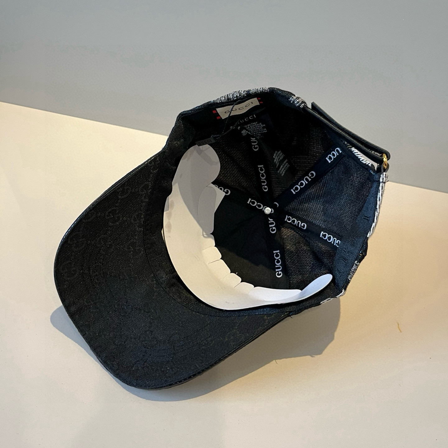  古奇棒球帽♥️GUCCI🧢官网新品，棒球帽，原单品质火爆来袭 。🎩 工艺非常精美 高档大气上档次！低调