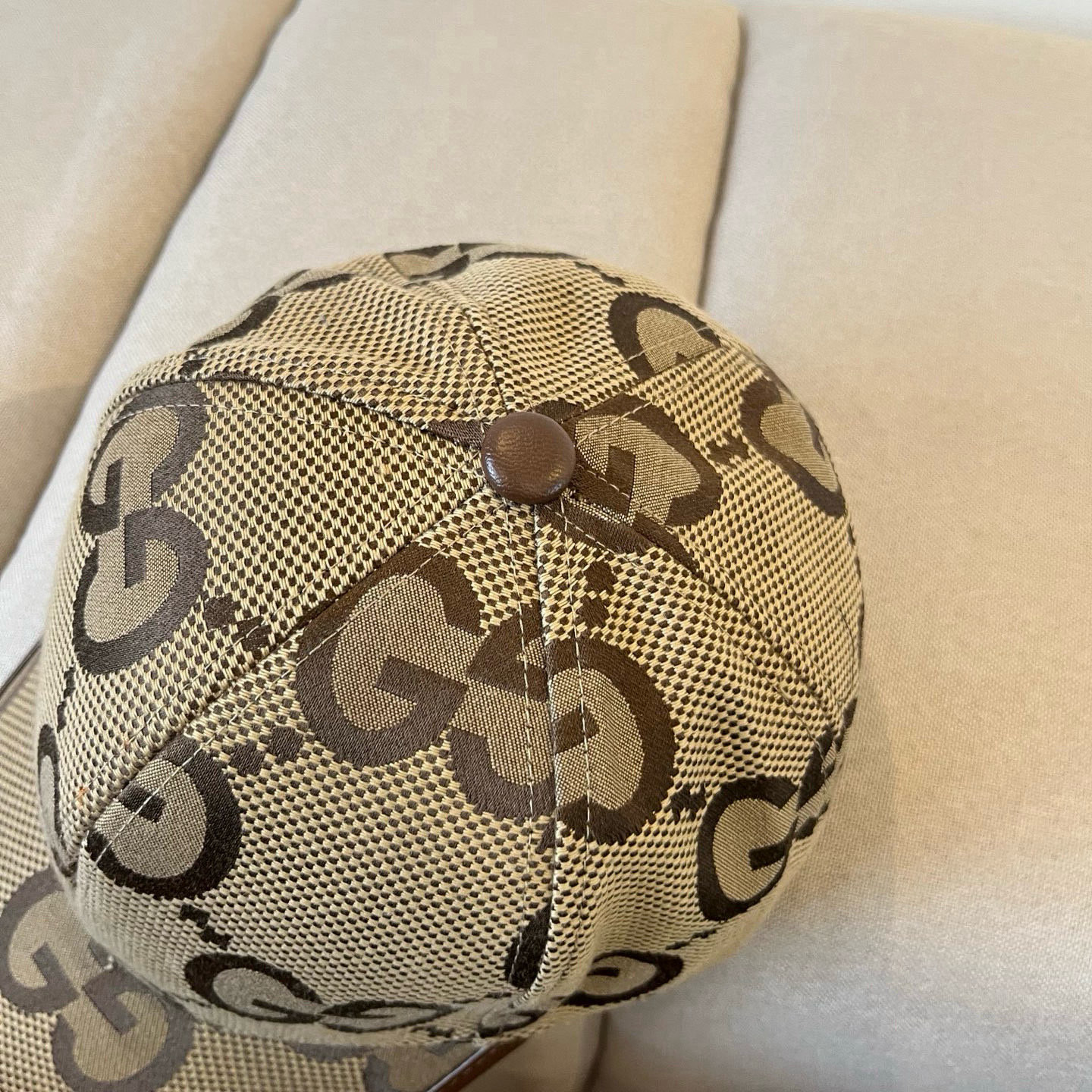  古奇棒球帽♥️GUCCI🧢官网新品，棒球帽，原单品质火爆来袭 。🎩 工艺非常精美 高档大气上档次！低调