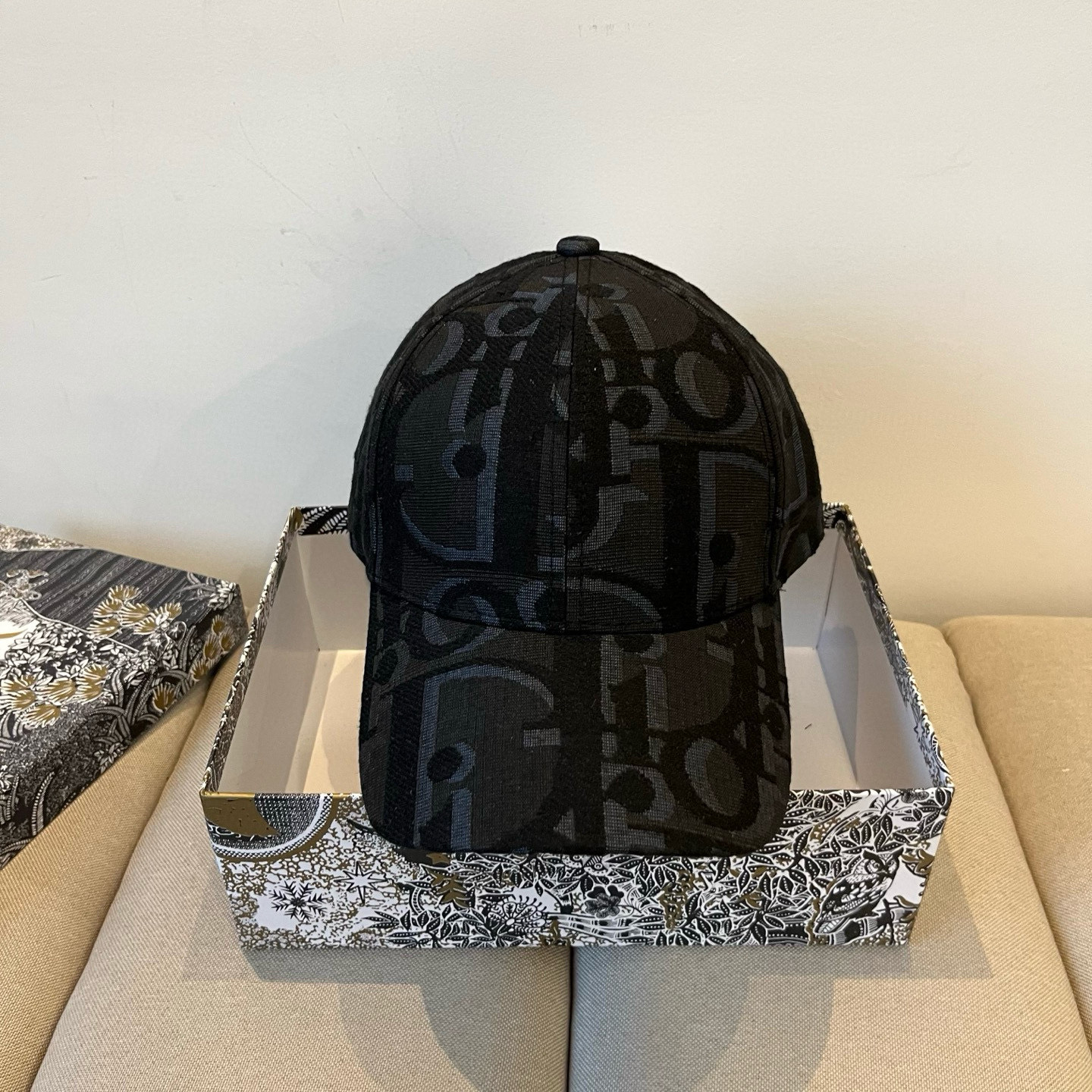 【DIOR迪奥】新款走量简约棒球帽🧢，新款出货，大牌款超好搭配，赶紧入手！