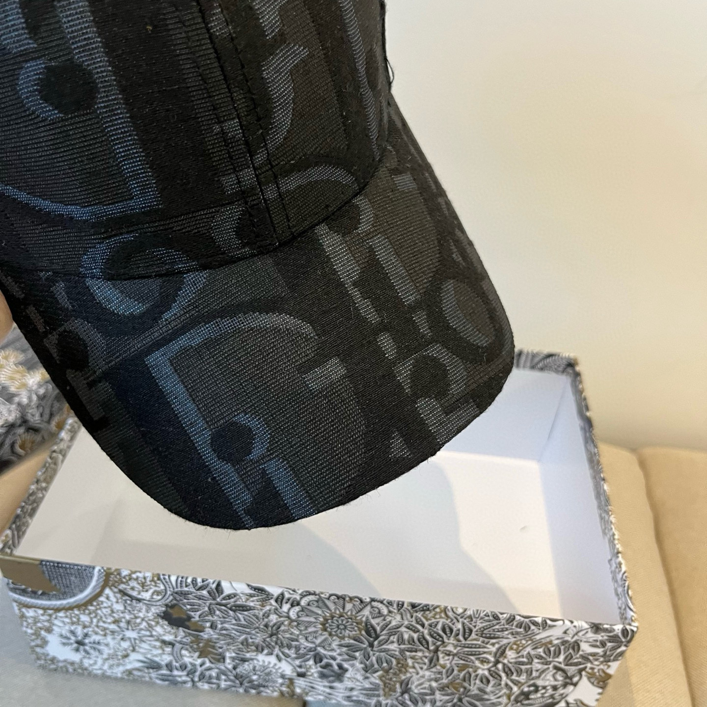 【DIOR迪奥】新款走量简约棒球帽🧢，新款出货，大牌款超好搭配，赶紧入手！