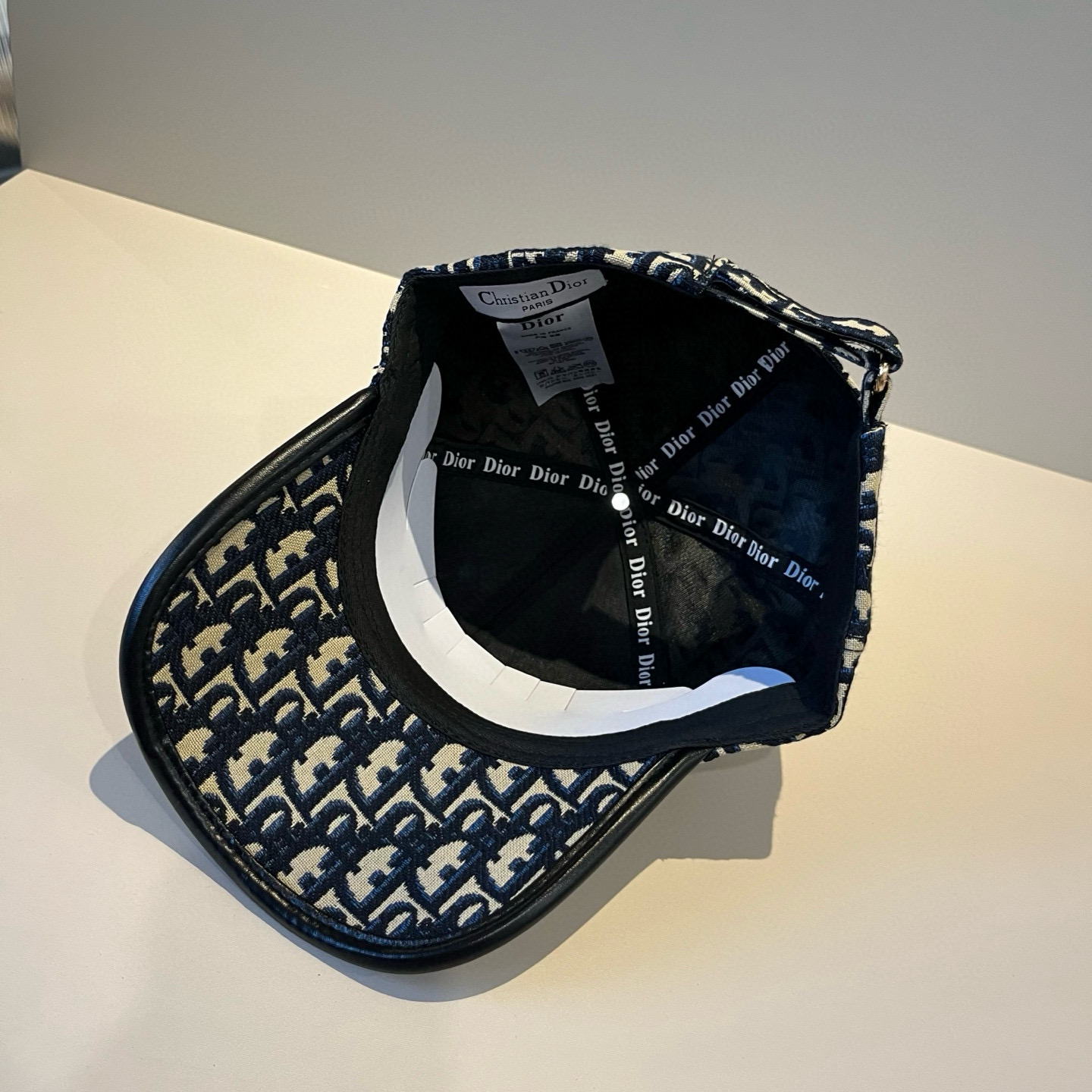 【DIOR迪奥】新款走量简约棒球帽🧢，新款出货，大牌款超好搭配，赶紧入手！