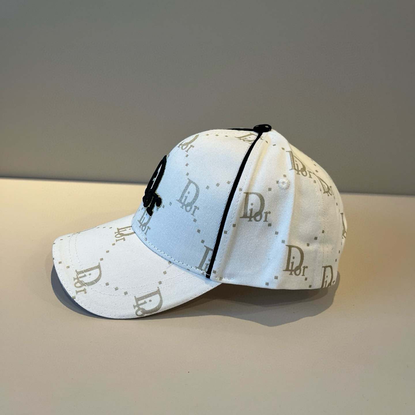 【DIOR迪奥】新款走量简约棒球帽🧢，新款出货，大牌款超好搭配，赶紧入手！