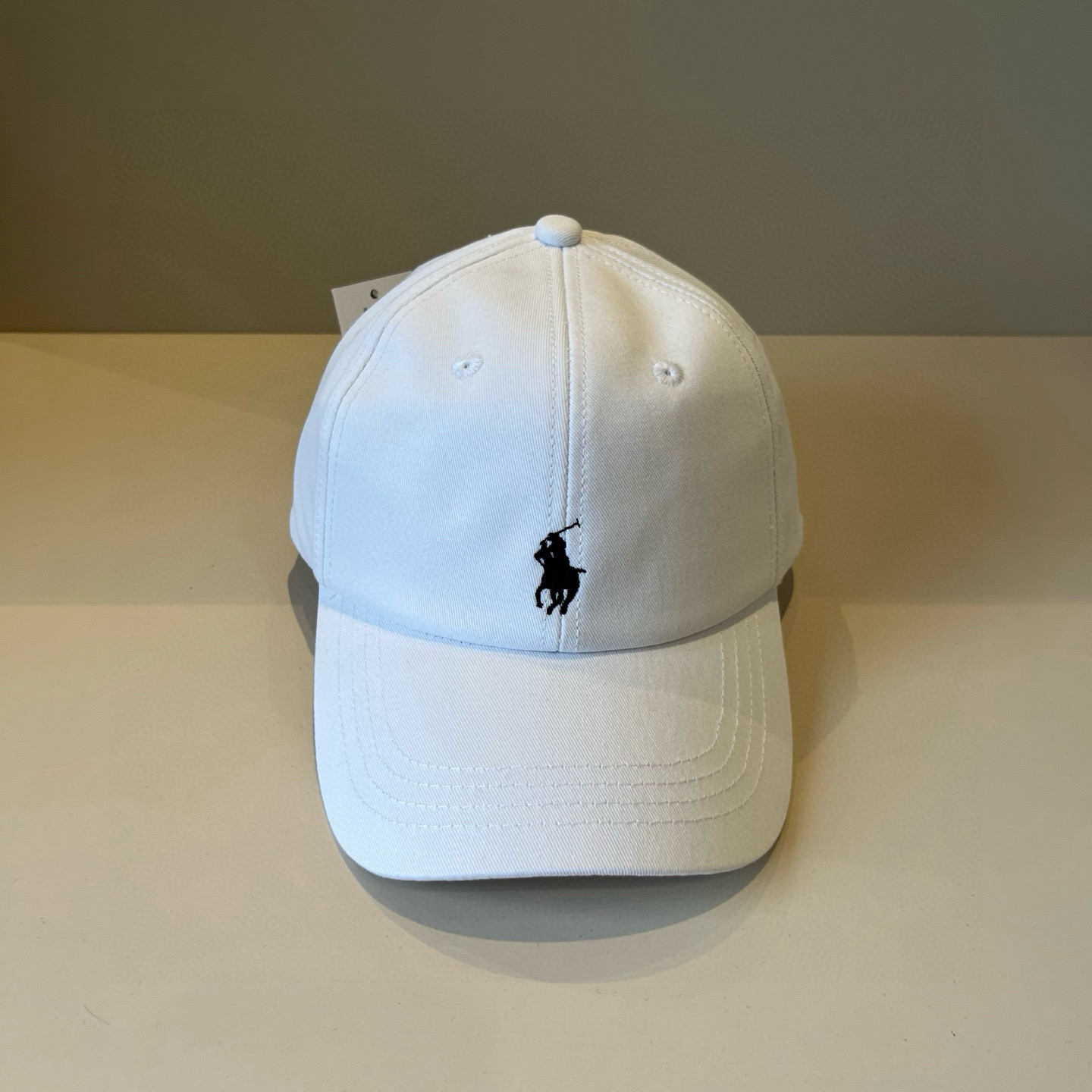 NO:353964,Paul's official website new products, baseball caps, original orders are coming with great quality, very exquisite craftsmanship, high-end, atmospheric and up-class!  Low-key luxury, easy to carry!  Run volume!  Hat Straw Hat Fisherman Hat Baseball Hat, Hats, espadrilles, hats保罗官网新品,棒球帽,原单品质火爆来袭 工艺非常精美 高档大气上档次！低调奢华,方便携带！跑量！帽子草帽渔夫帽棒球帽,帽子,espadrilles,hats,hat