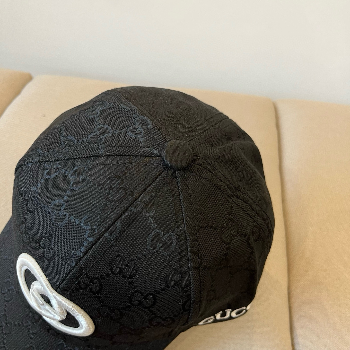  古奇棒球帽♥️GUCCI🧢官网新品，棒球帽，原单品质火爆来袭 。🎩 工艺非常精美 高档大气上档次！低调