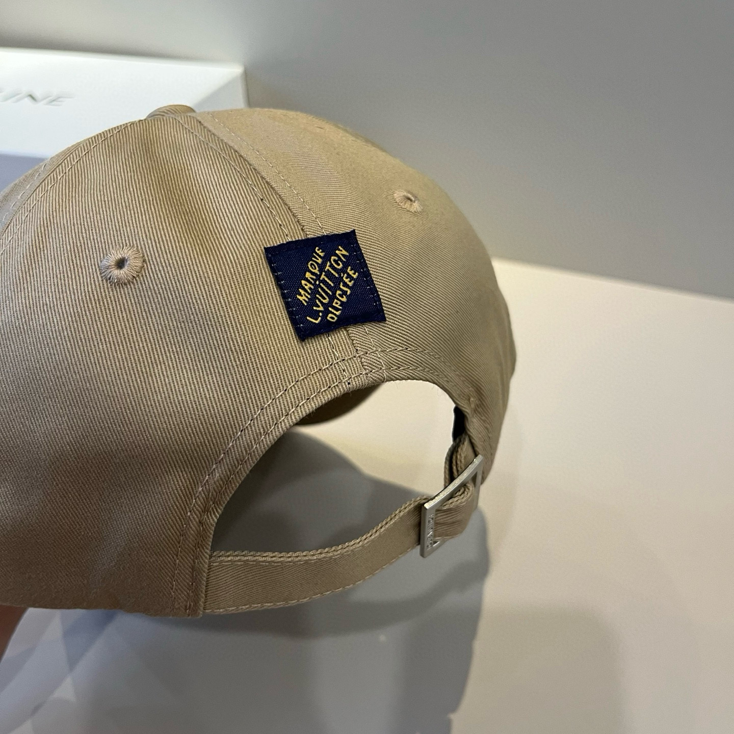 🧢路易威登棒球帽 LouisVuitton😍新款LV棒球帽，重工打造♥️高端大气，百搭款🤗男女通用！跑量