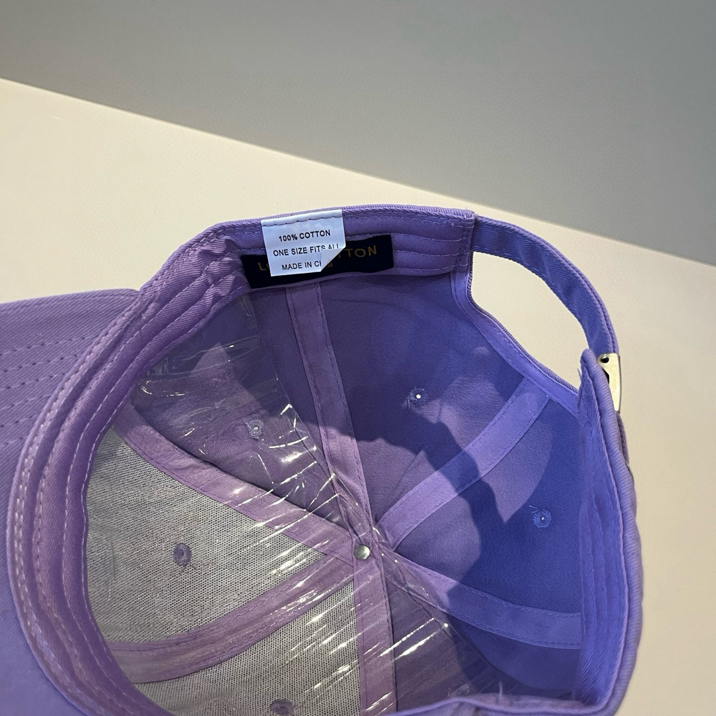 🧢路易威登棒球帽 LouisVuitton😍新款LV棒球帽，重工打造♥️高端大气，百搭款🤗男女通用！跑量