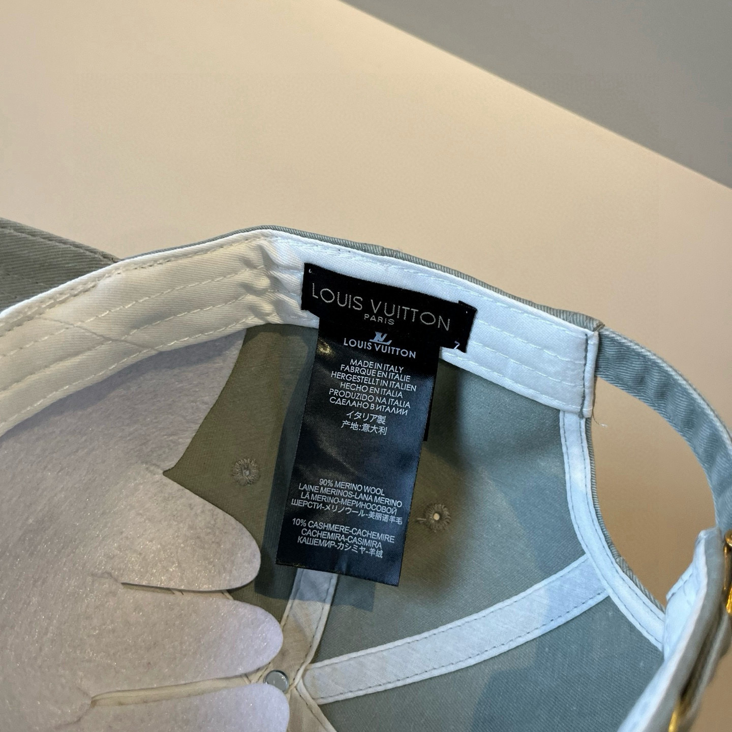 🧢路易威登棒球帽 LouisVuitton😍新款LV棒球帽，重工打造♥️高端大气，百搭款🤗男女通用！跑量